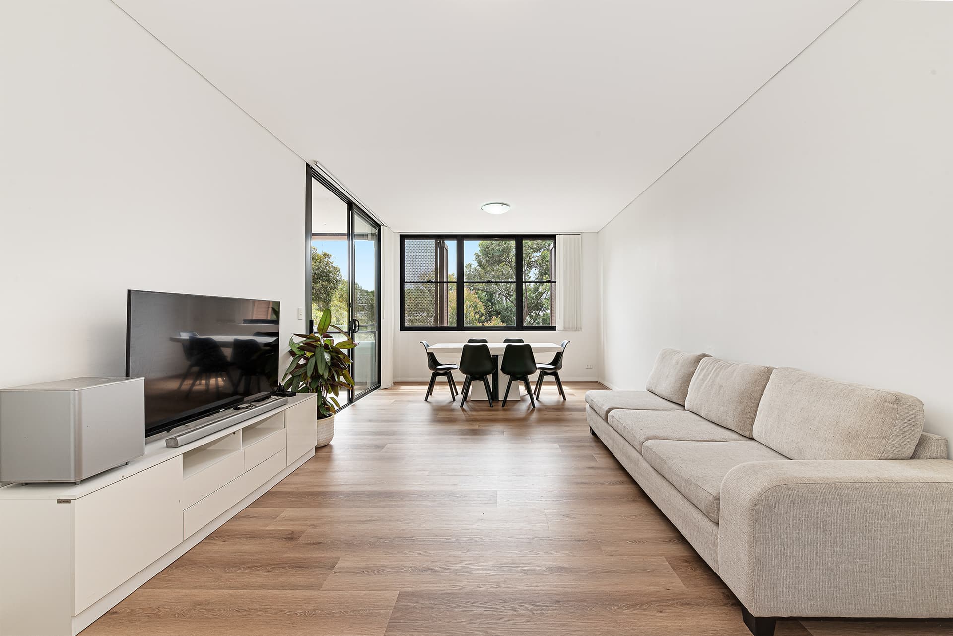 302/101 Dalmeny Avenue, Rosebery NSW