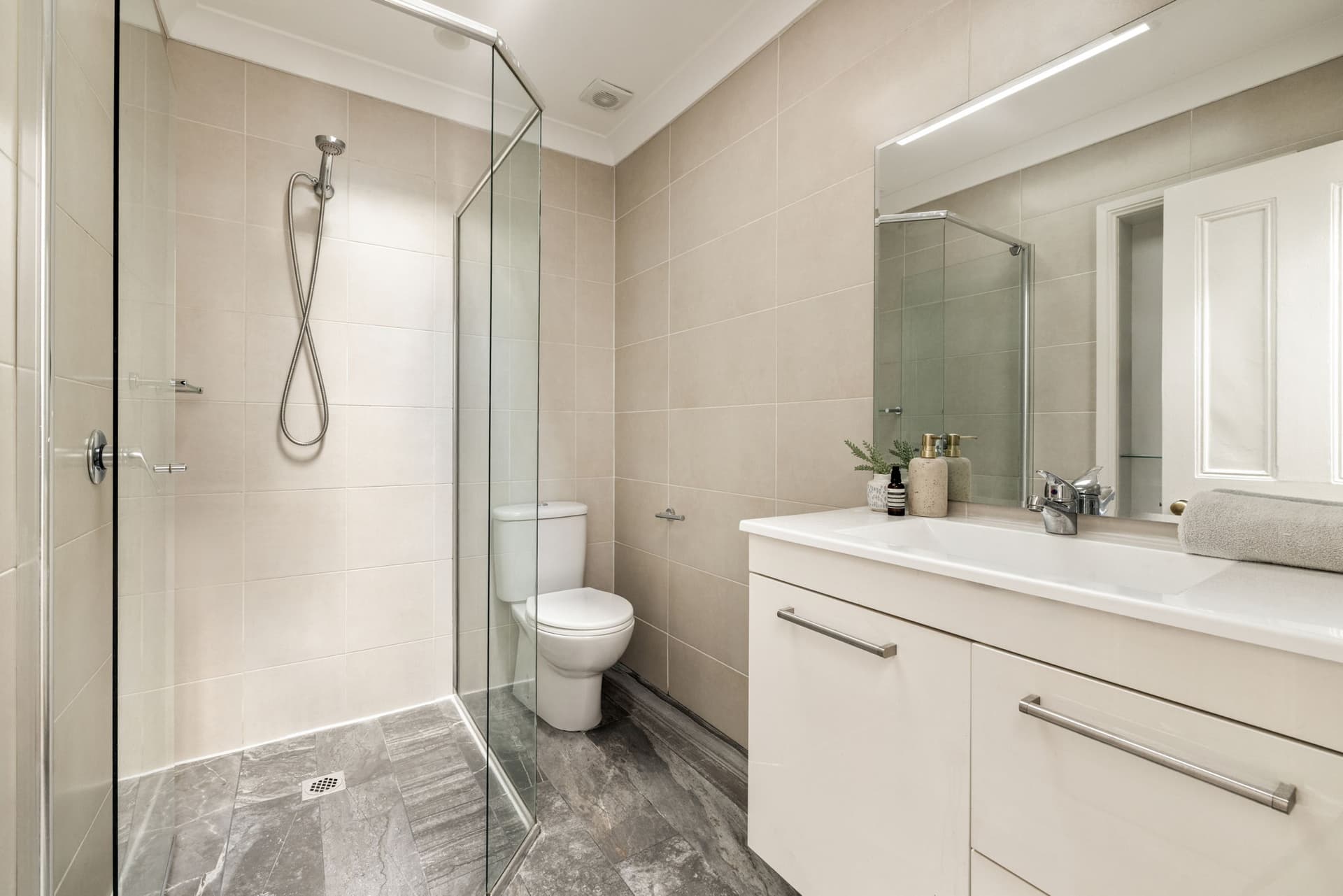 77 Boronia Street, Redfern NSW