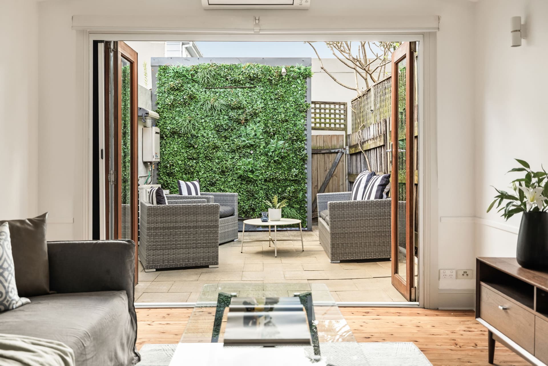 77 Boronia Street, Redfern NSW