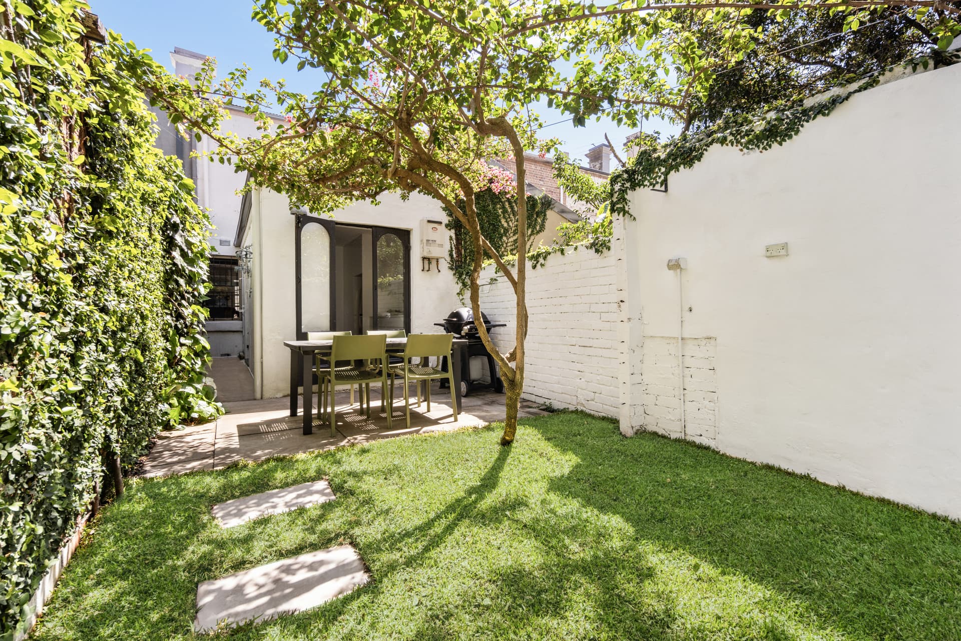 39 Douglas Street, Redfern NSW