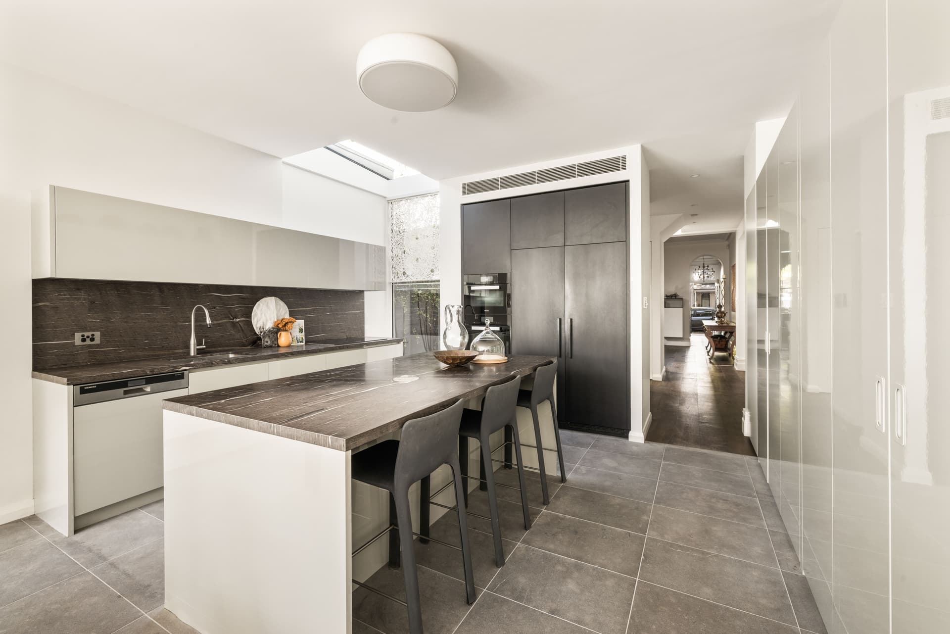 18 Telopea Street, Redfern NSW