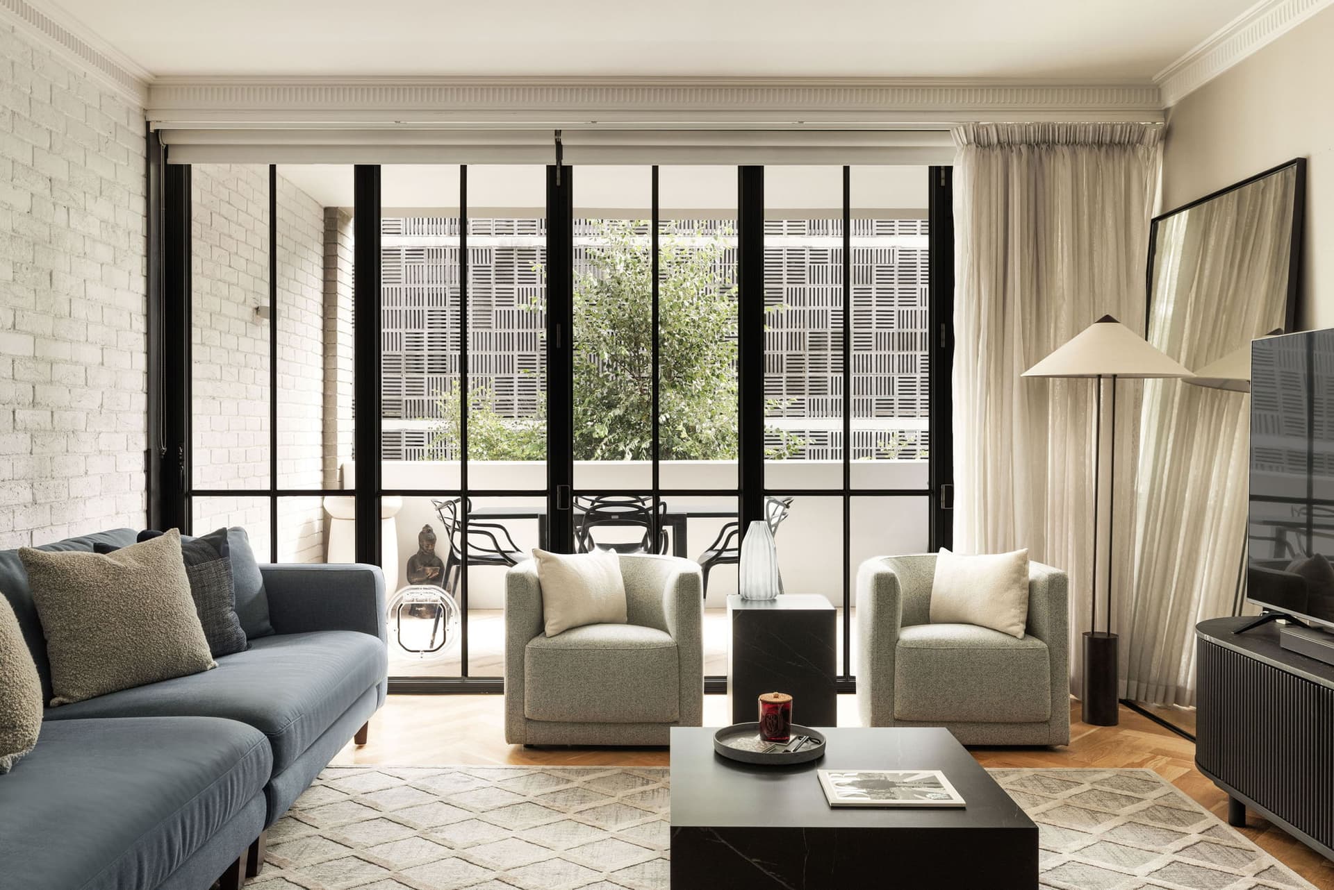 202/17 Danks Street, Waterloo NSW