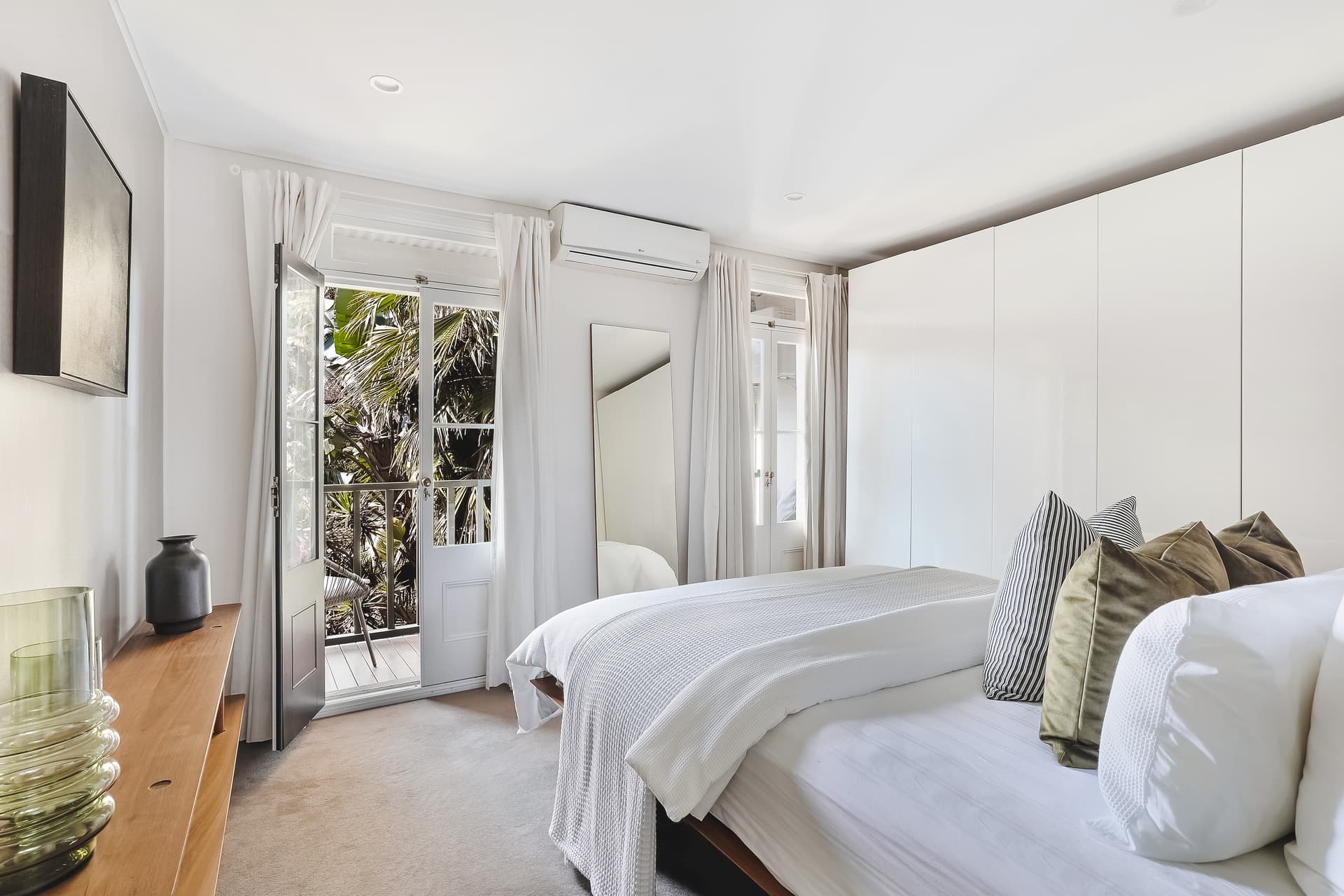 8 Walker Street, Redfern NSW