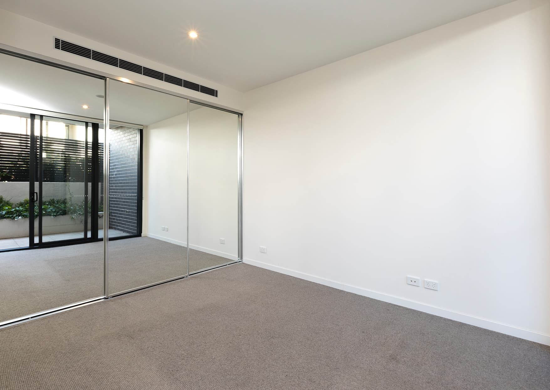 2/5A Whiteside Street, North Ryde NSW