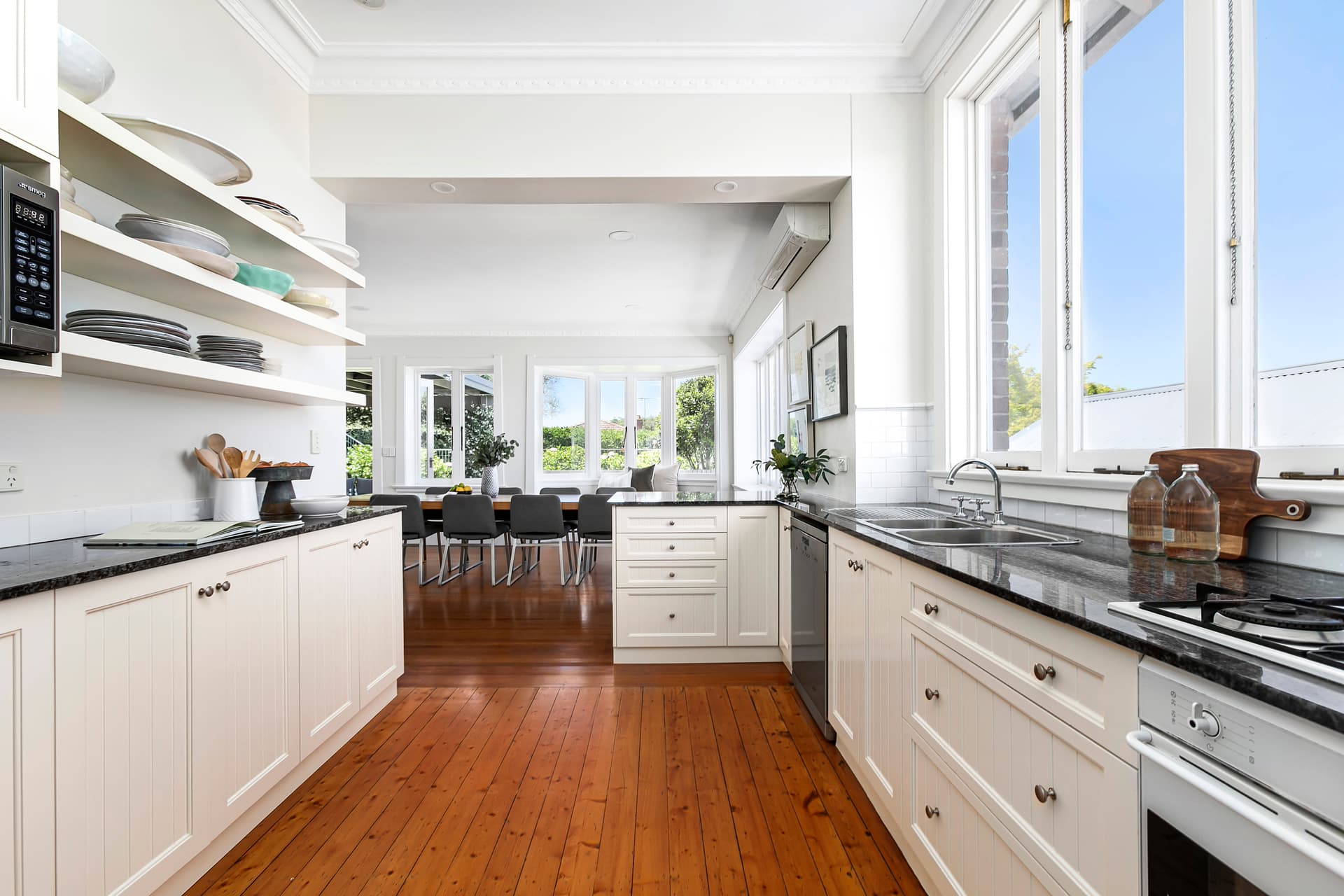 1 Inglethorpe Avenue, Kensington NSW