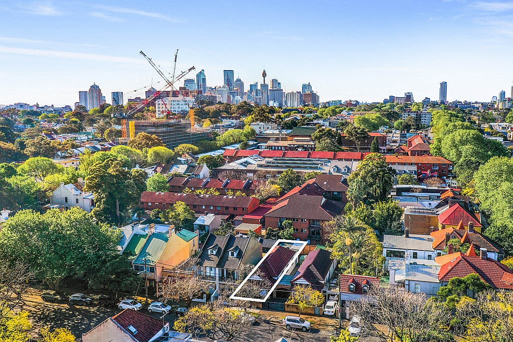 8 Telopea Street, Redfern NSW