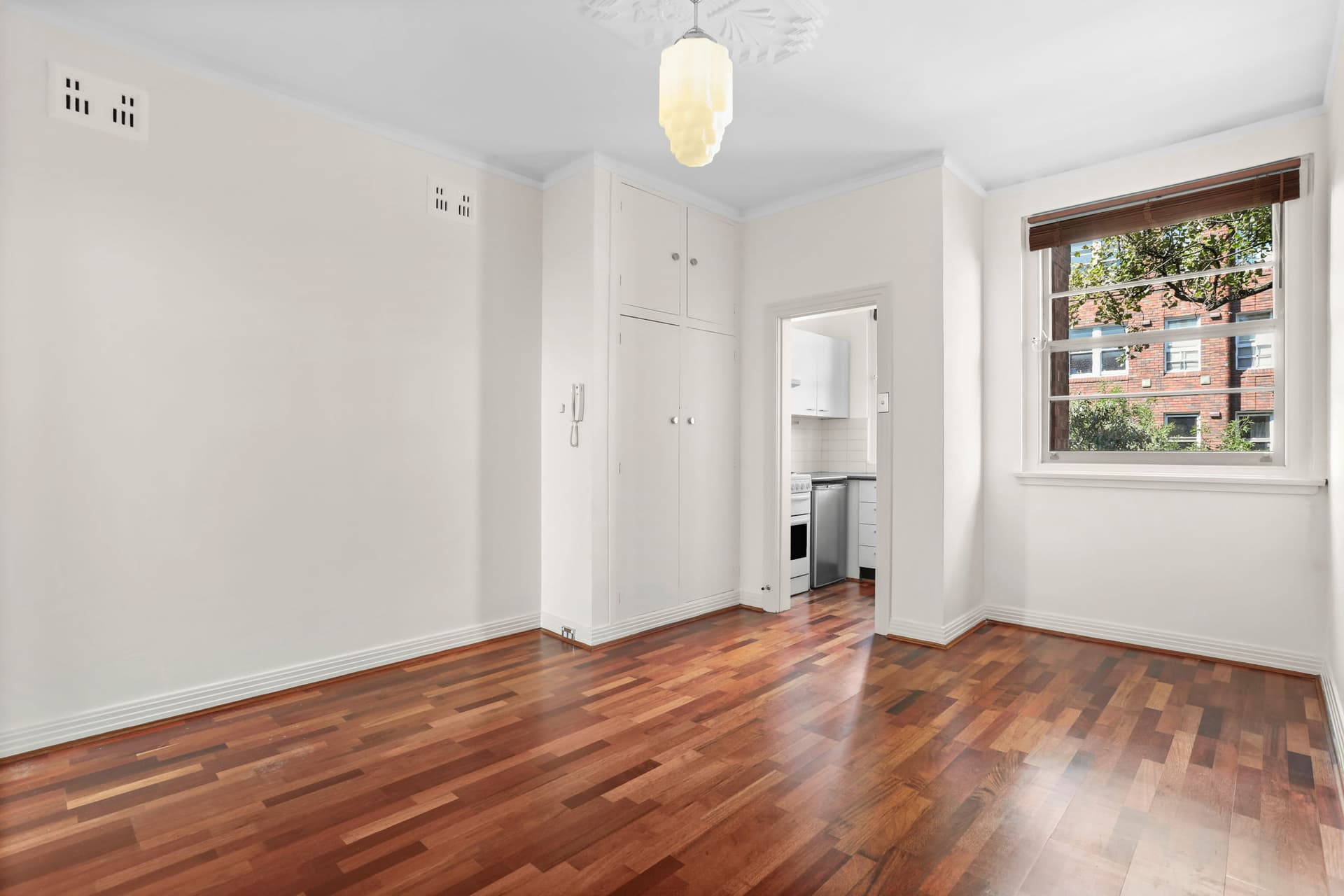 19/2 Crick Avenue, Elizabeth Bay NSW