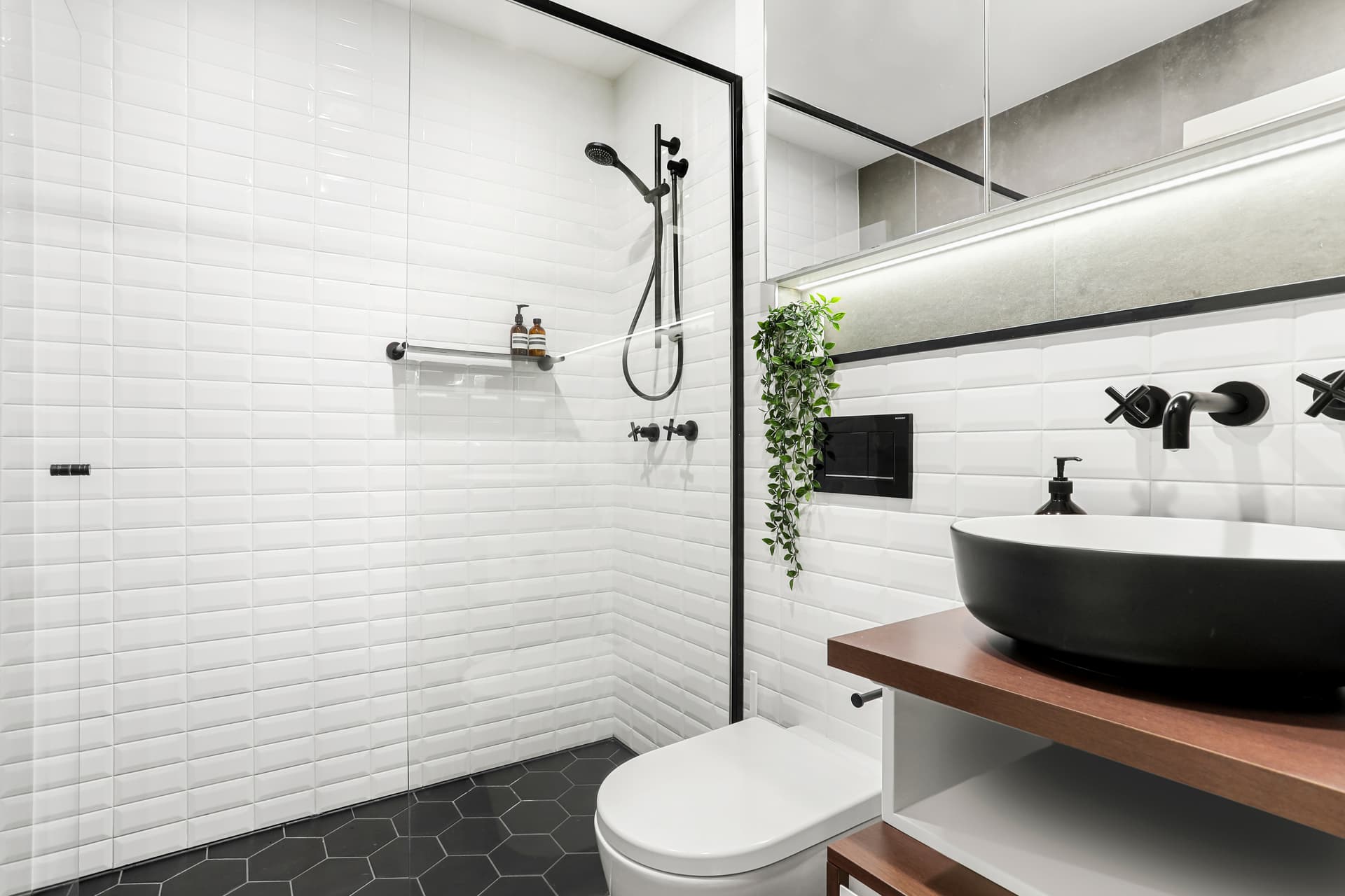 2/6 Danks Street, Waterloo NSW