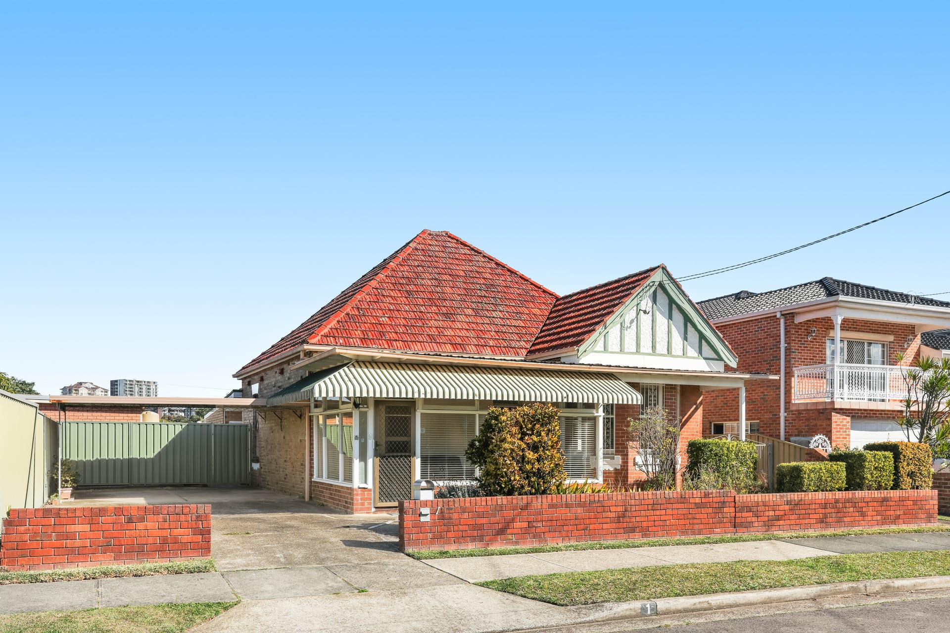 1 Clevedon Road, Hurstville NSW