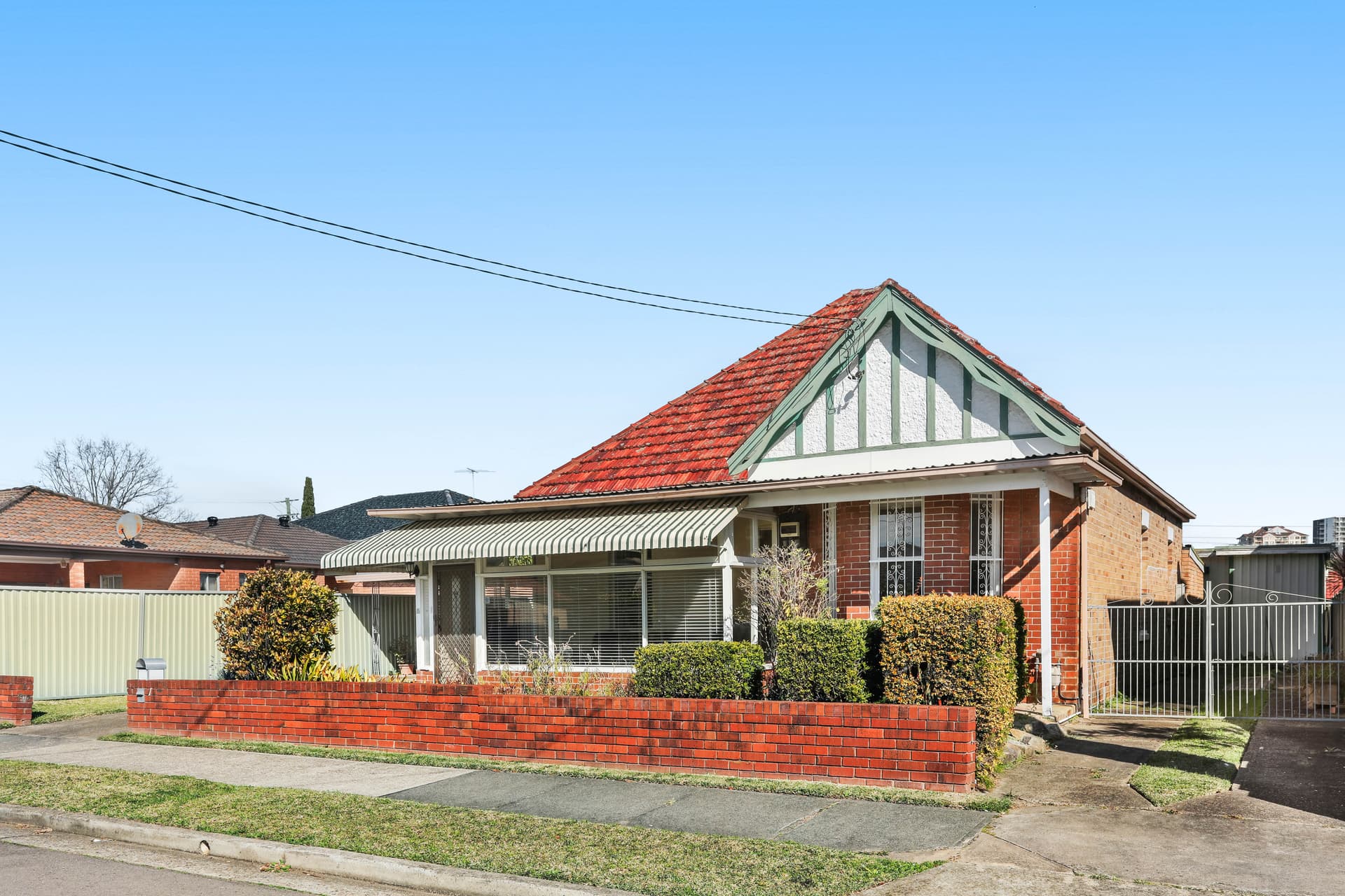 1 Clevedon Road, Hurstville NSW
