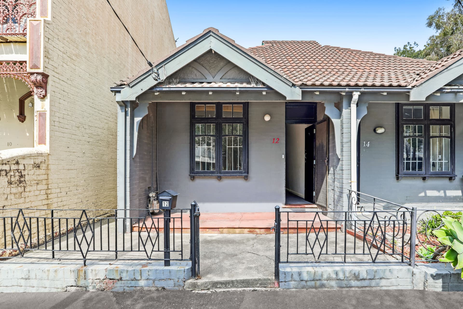 12 Wellington Street, Waterloo NSW