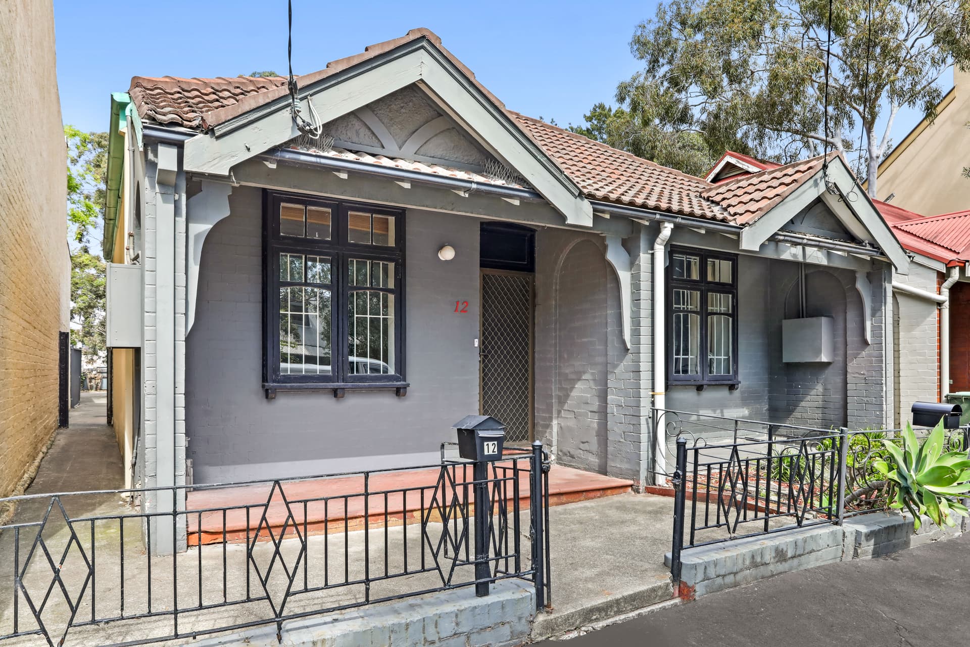 12 Wellington Street, Waterloo NSW