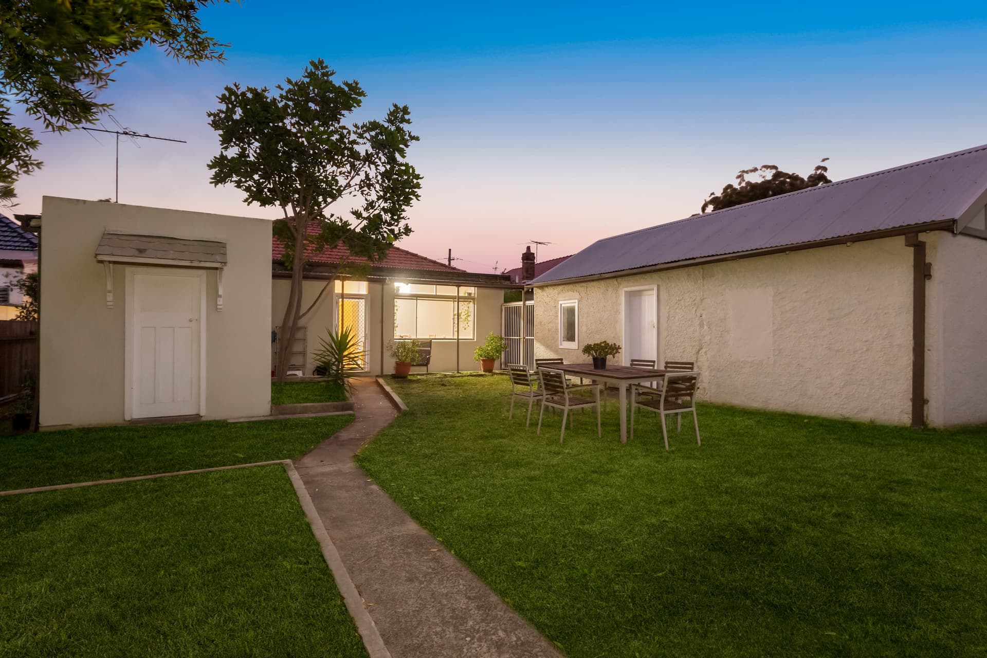 31 Dalmeny Avenue, Rosebery NSW