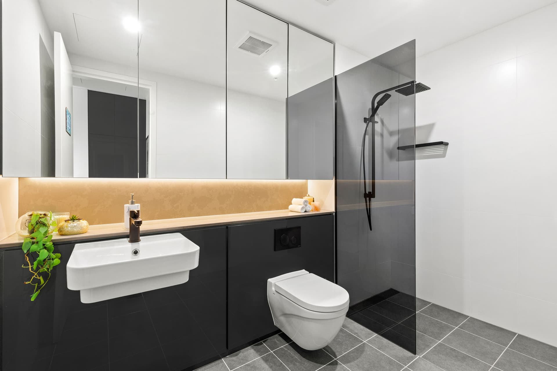 1402/1A Lawson Square, Redfern NSW