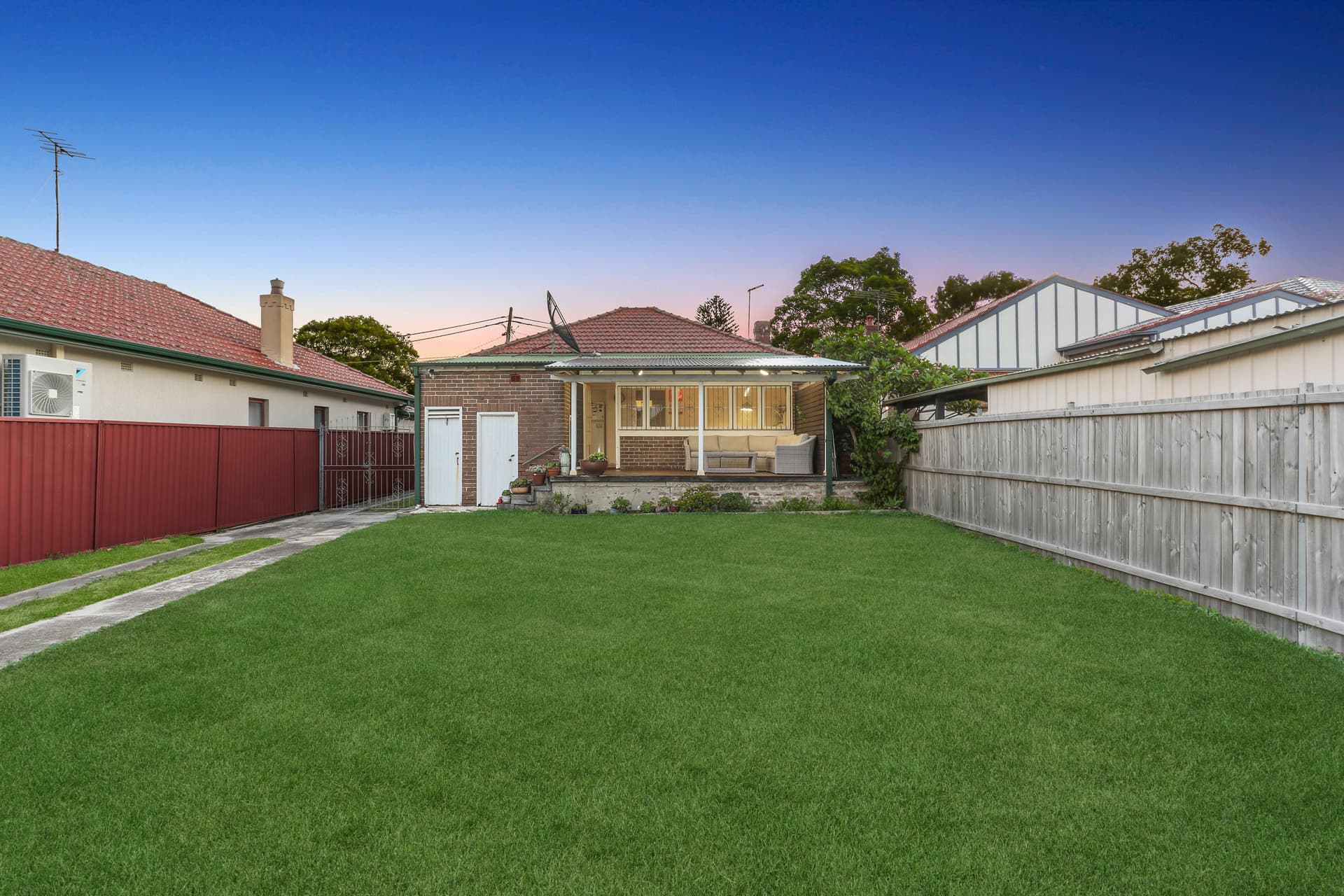 17 King Street, Eastlakes NSW