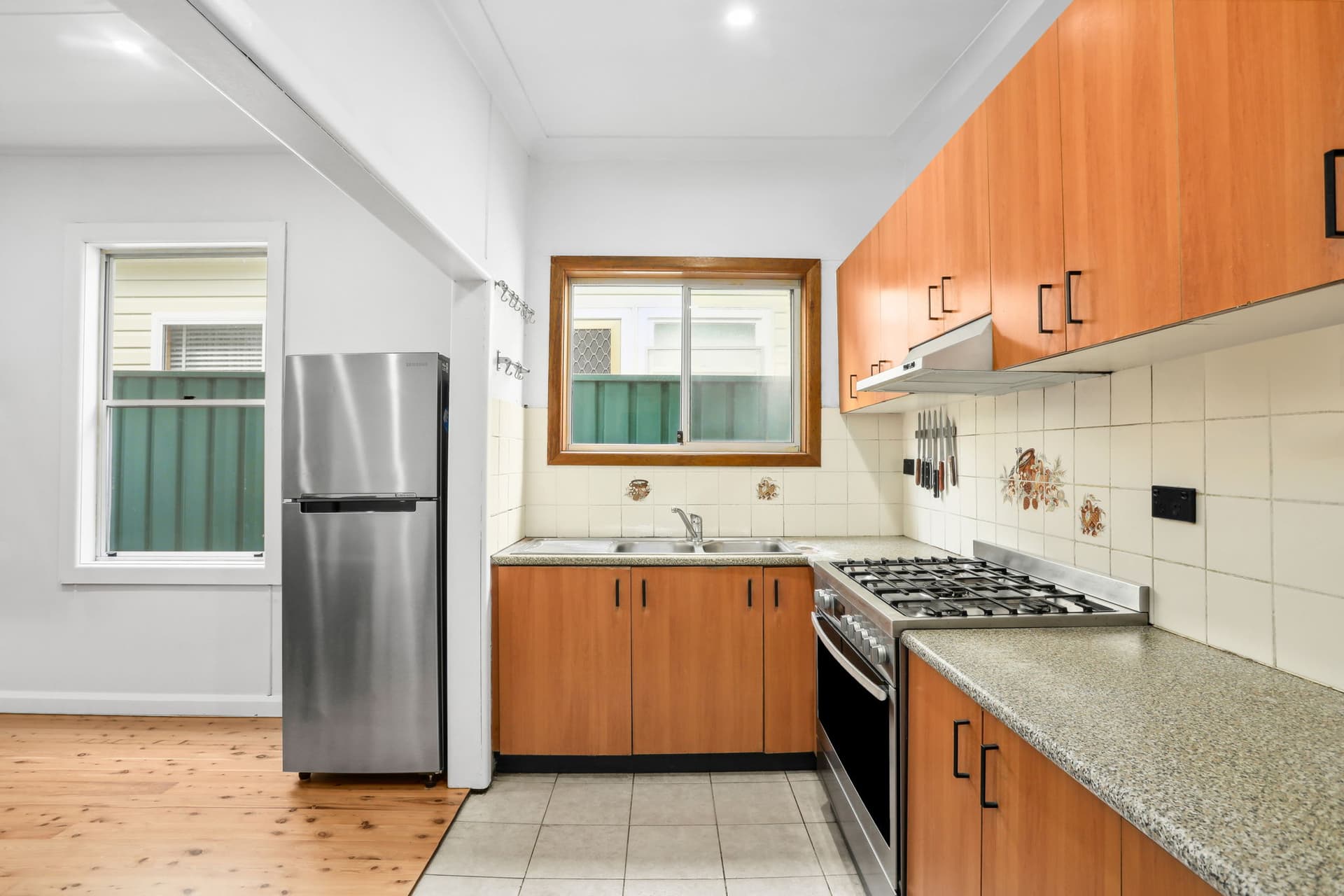 10 Wiggins Street, Botany NSW