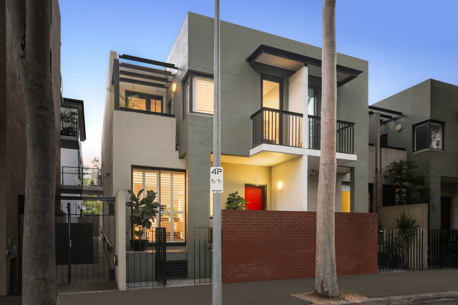 2 Morris Grove, Zetland NSW