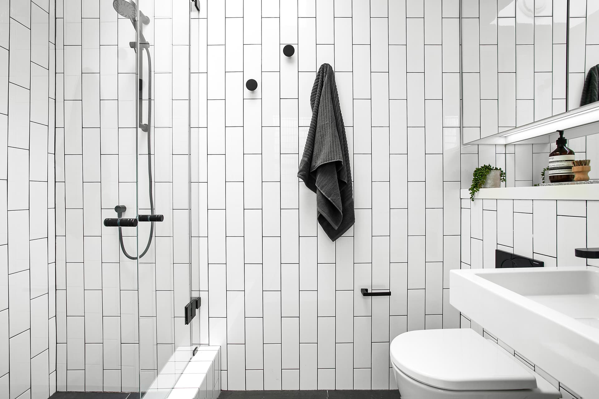 87 Boronia Street, Redfern NSW