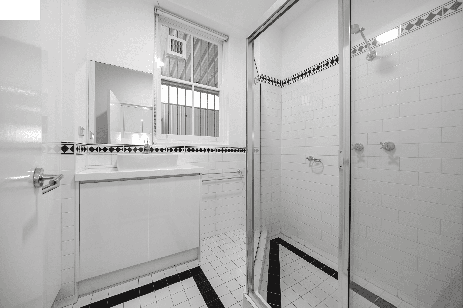 Studio (Unit 108)/Shop (109) 221-223 Darlinghurst Road, Darlinghurst NSW