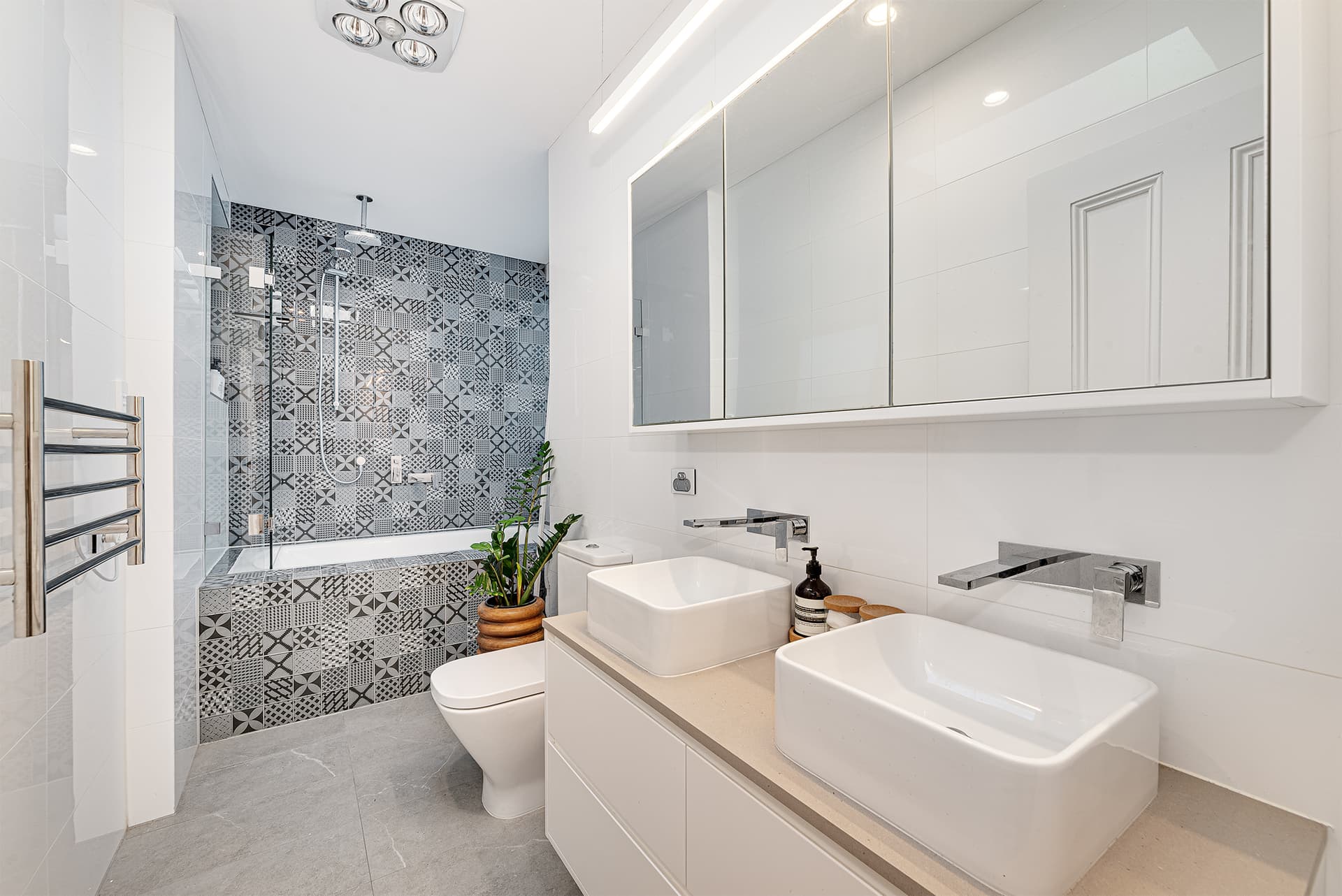 8 Richards Avenue, Surry Hills NSW