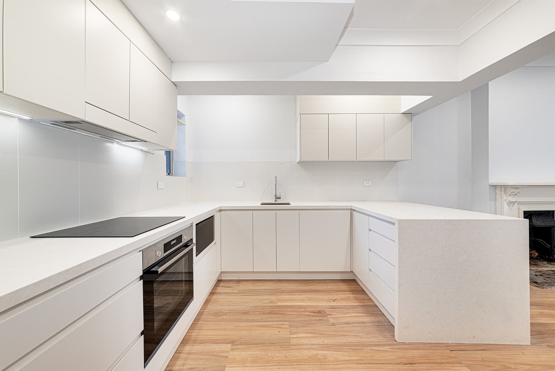 10 Unwins Bridge Road, St Peters NSW