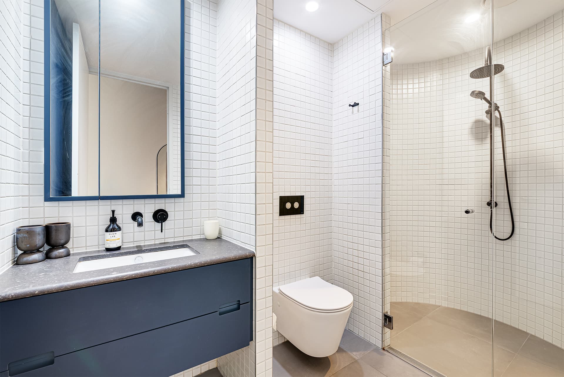 2/26 Hutchinson Street, Surry Hills NSW