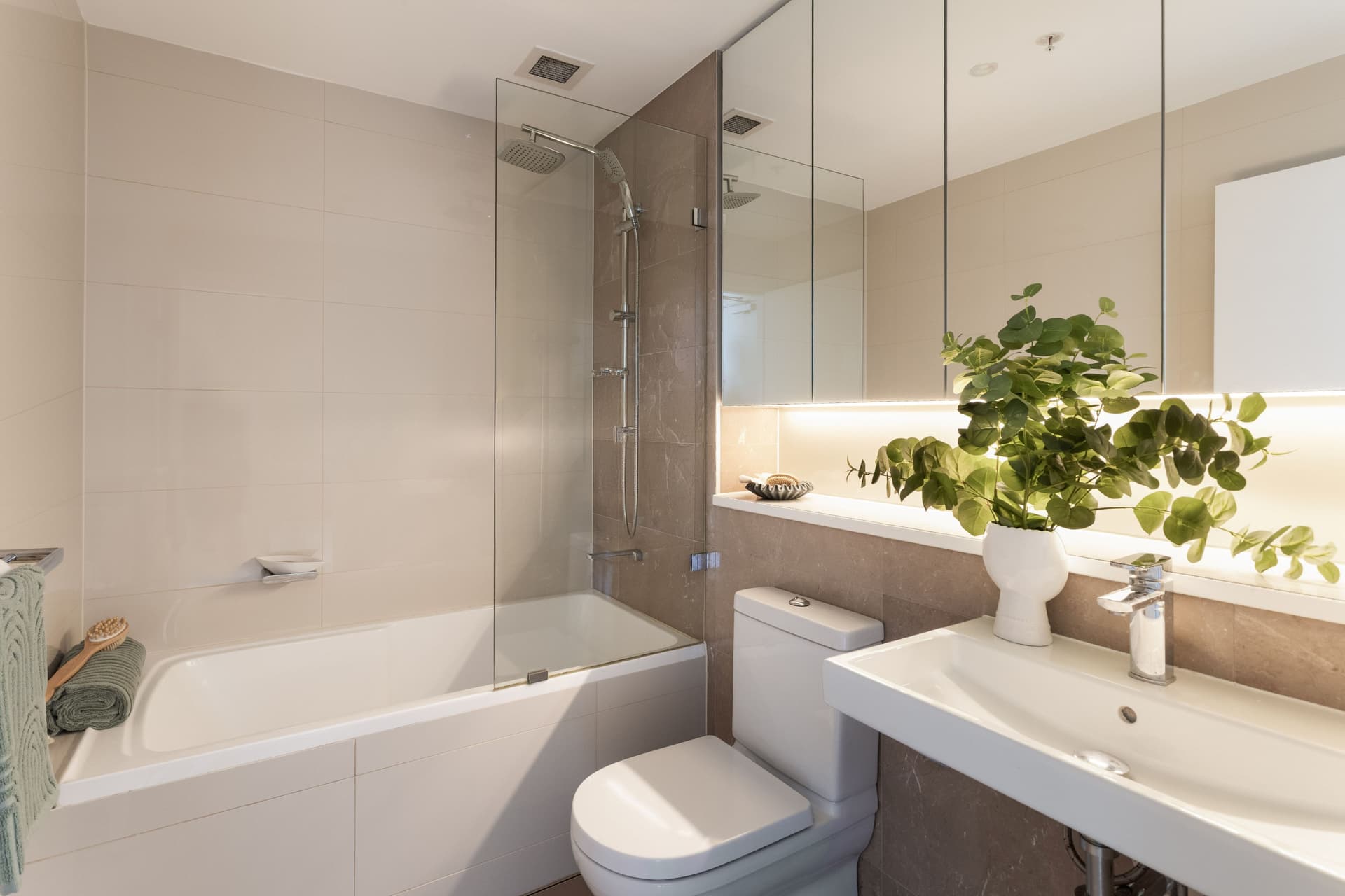 2005/2 Waterways Street, Wentworth Point NSW