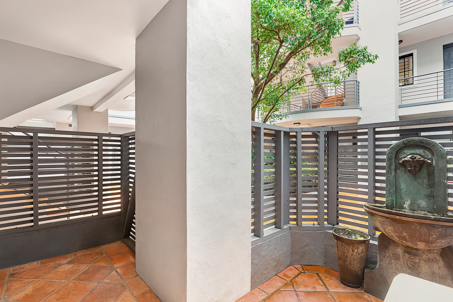 2/80 Barcom Avenue, Darlinghurst NSW