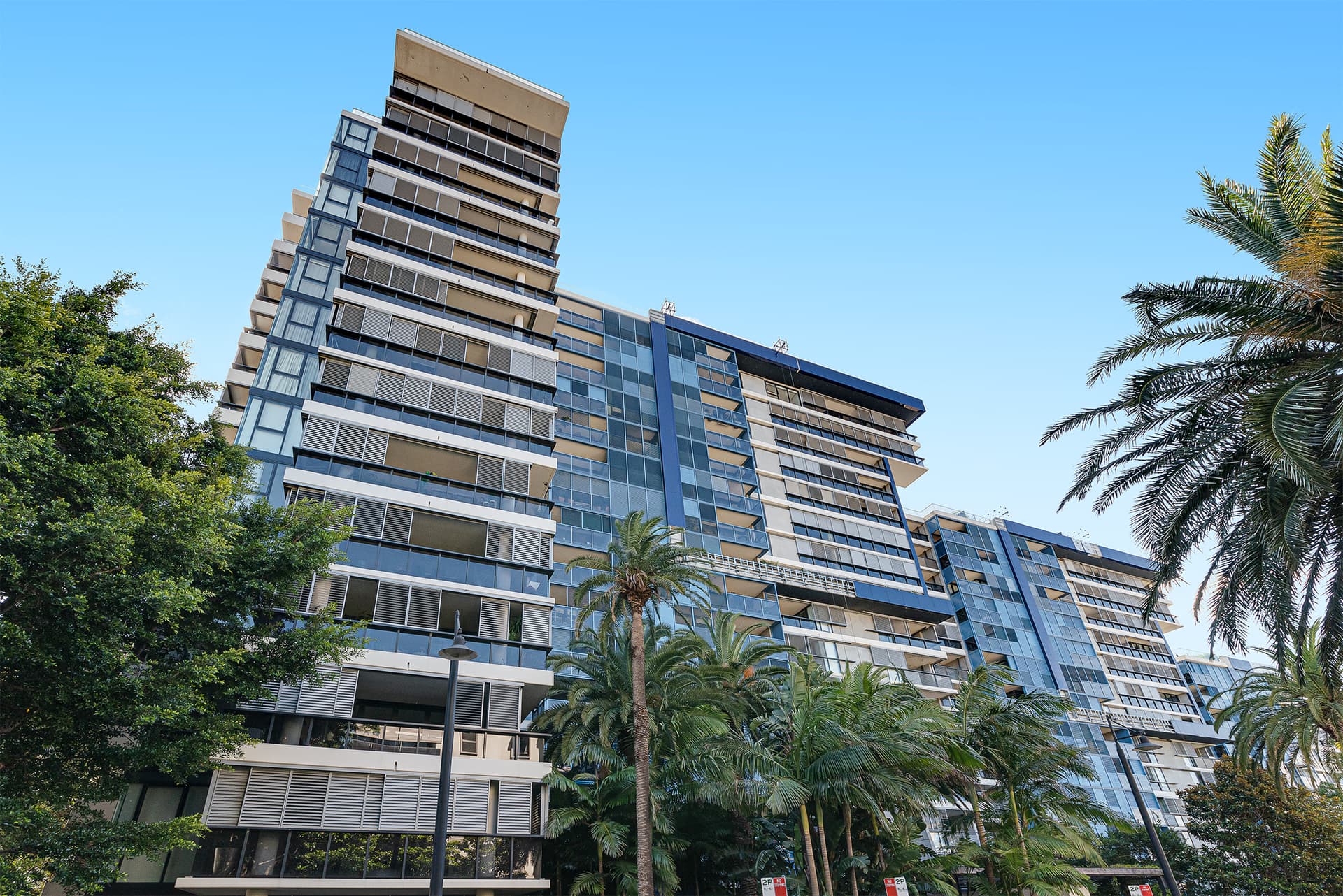 103/3 Sterling Circuit, Camperdown NSW