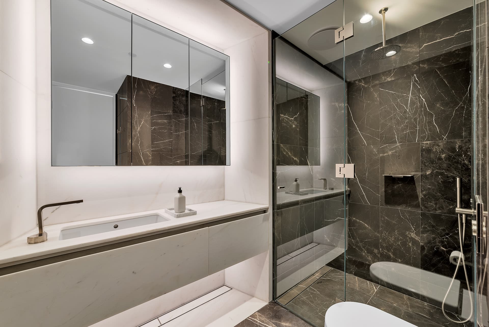 9/83 Harrington Street, The Rocks NSW