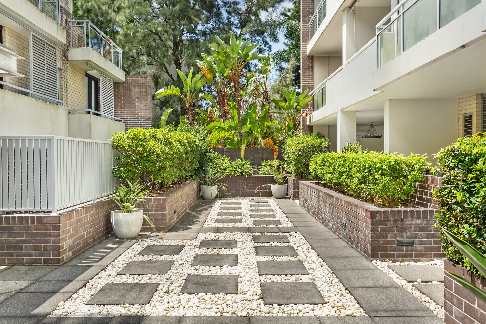 202/16-20 Larkin Street, Camperdown NSW