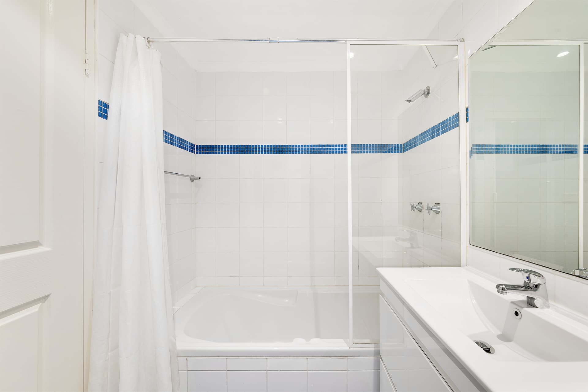 24/16-24 Dunblane Street, Camperdown NSW