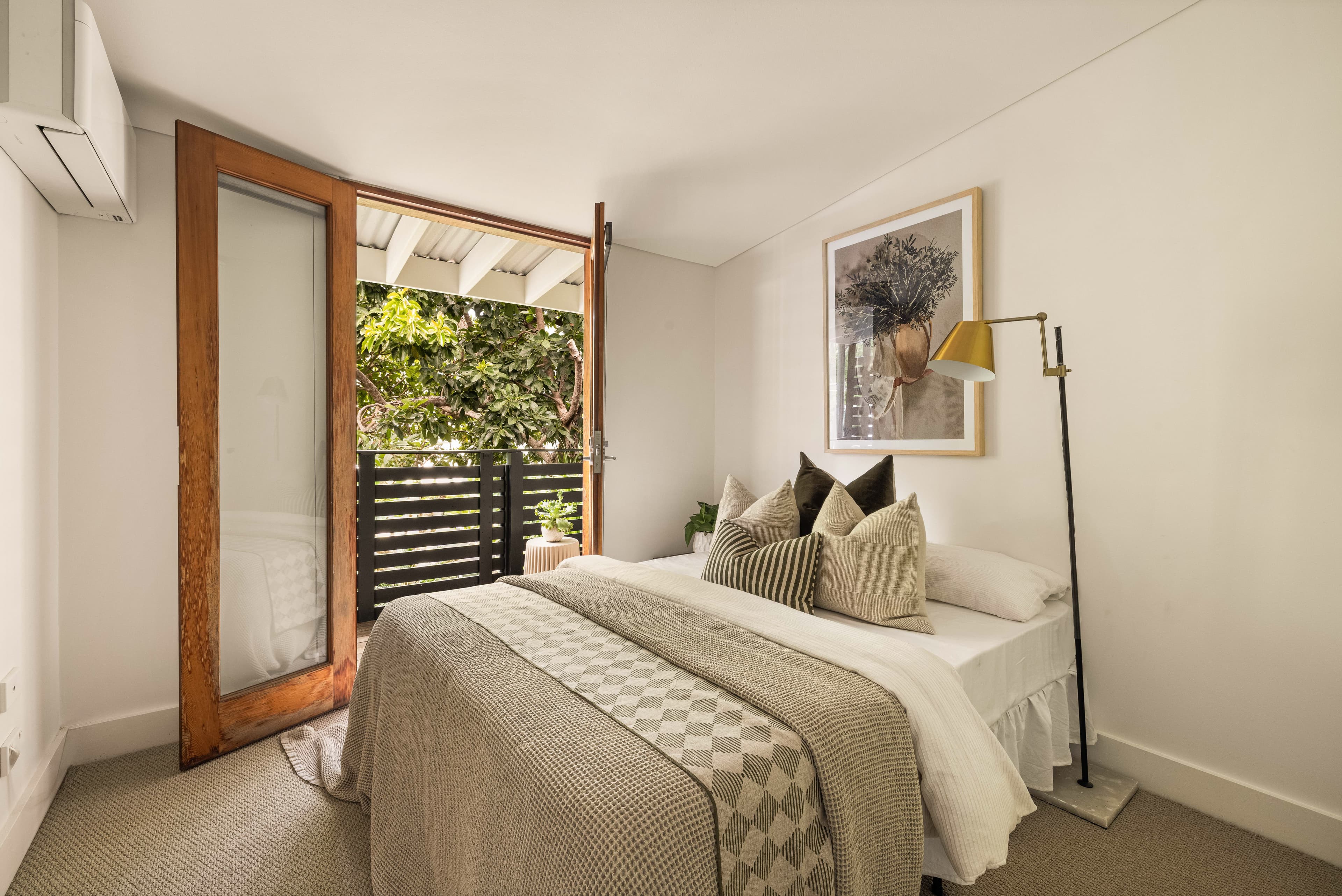 9 Rennie Street, Redfern NSW