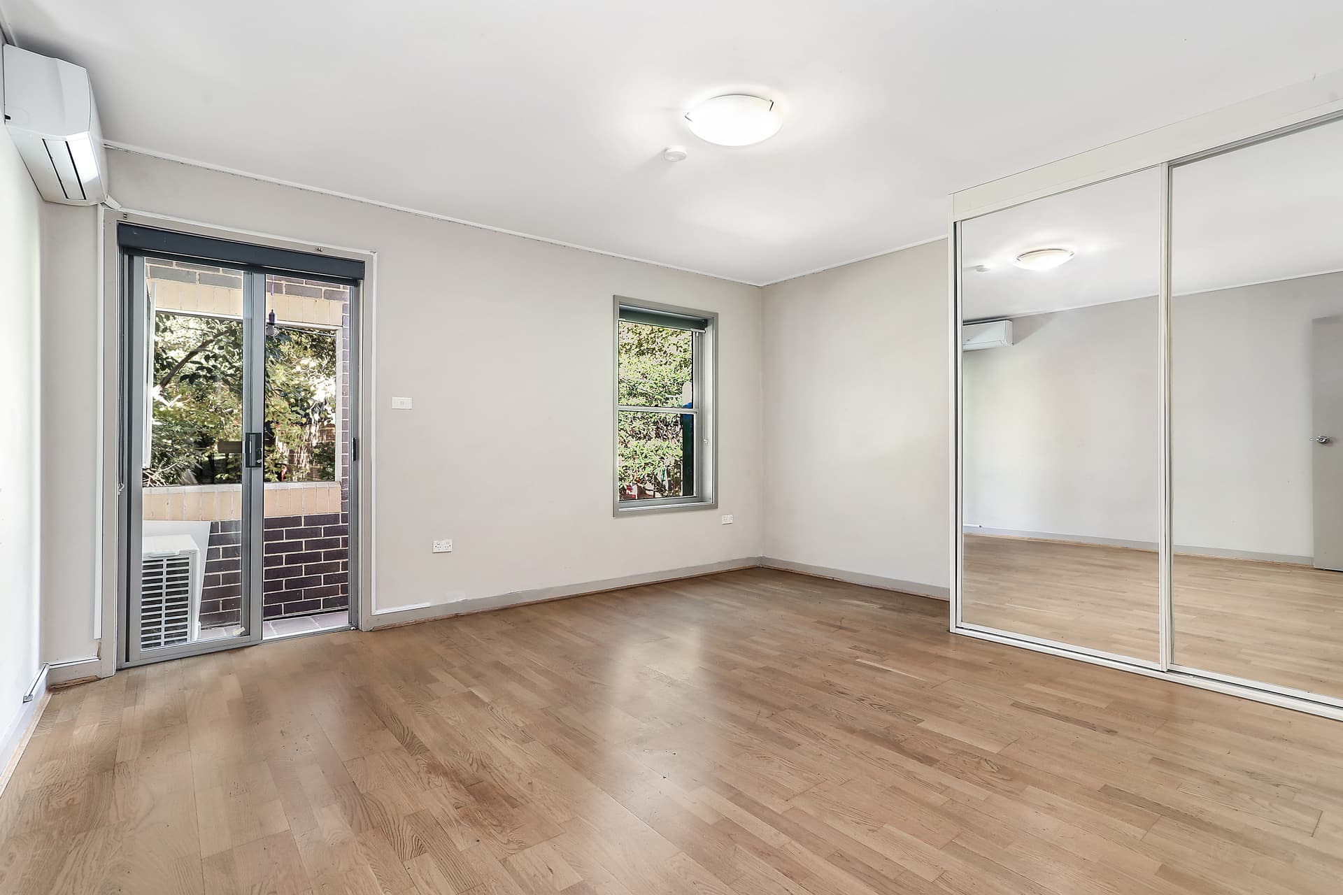 841 Bourke Street, Redfern NSW