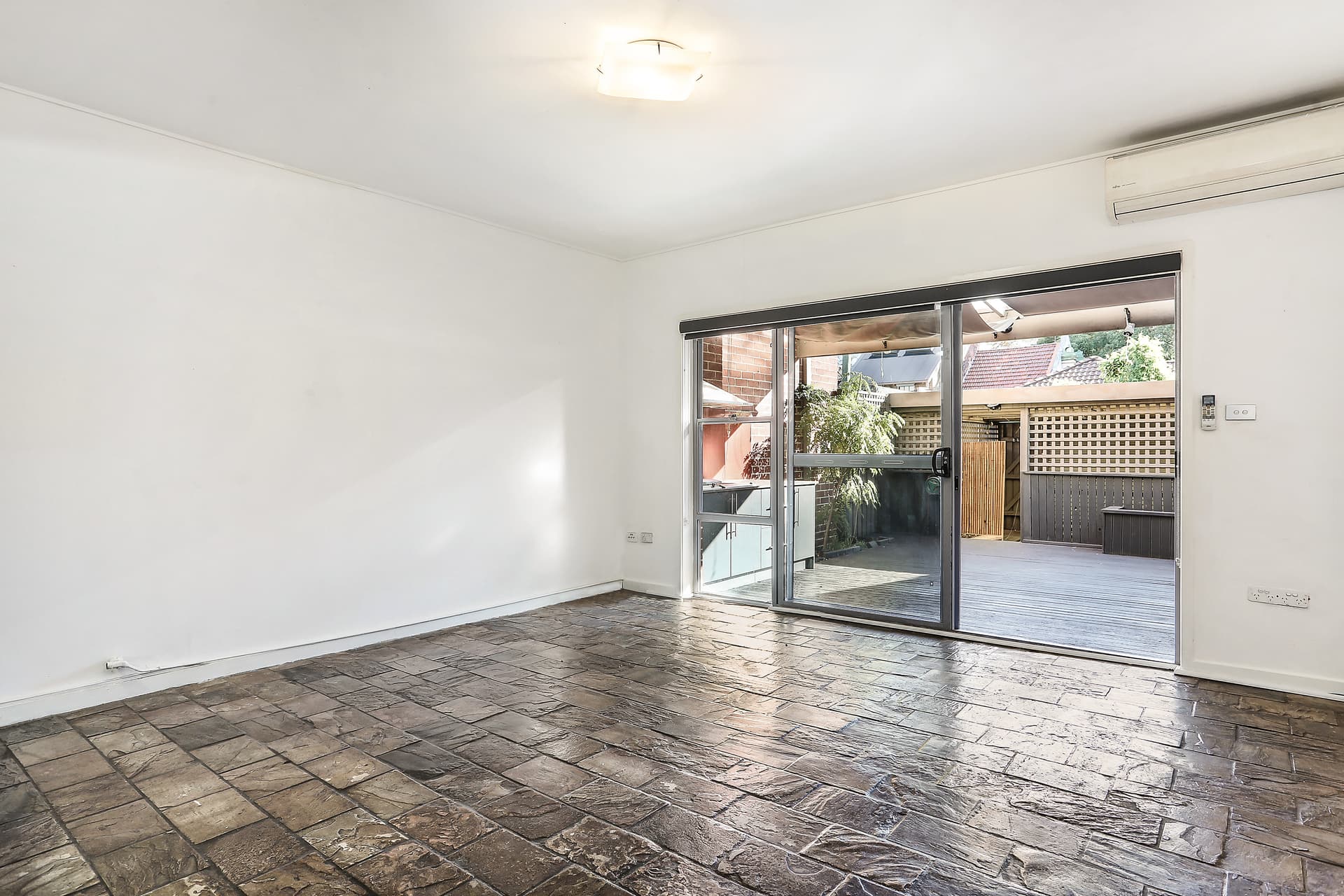 841 Bourke Street, Redfern NSW