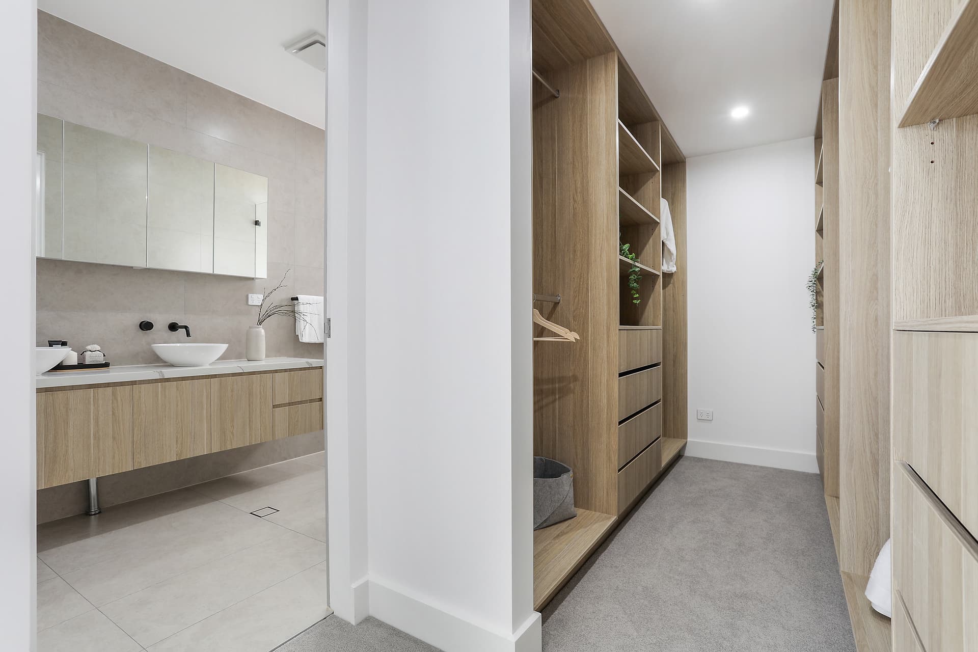 12 Forrest Street, Chifley NSW