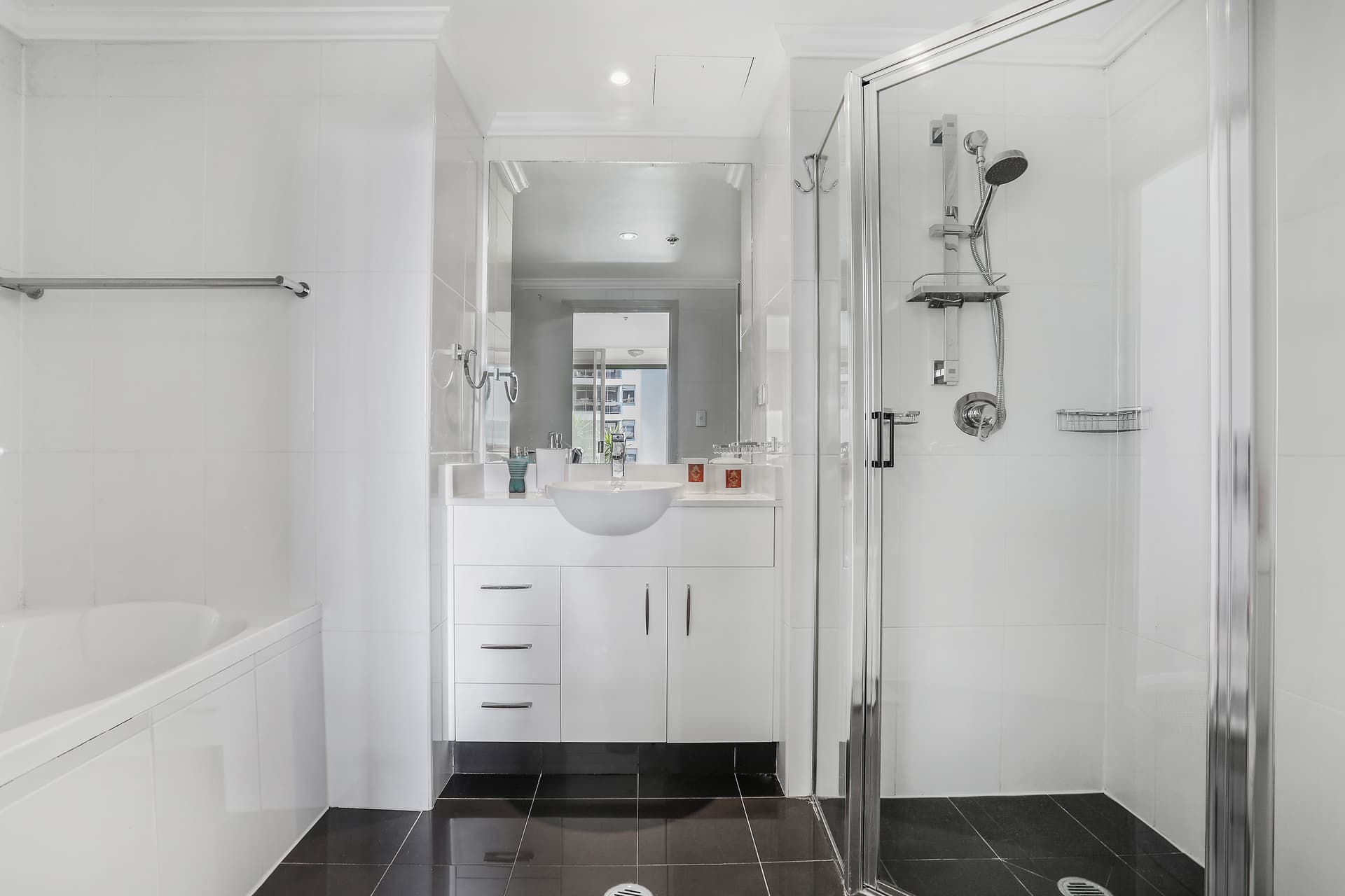 327/8 Lachlan Street, Waterloo NSW