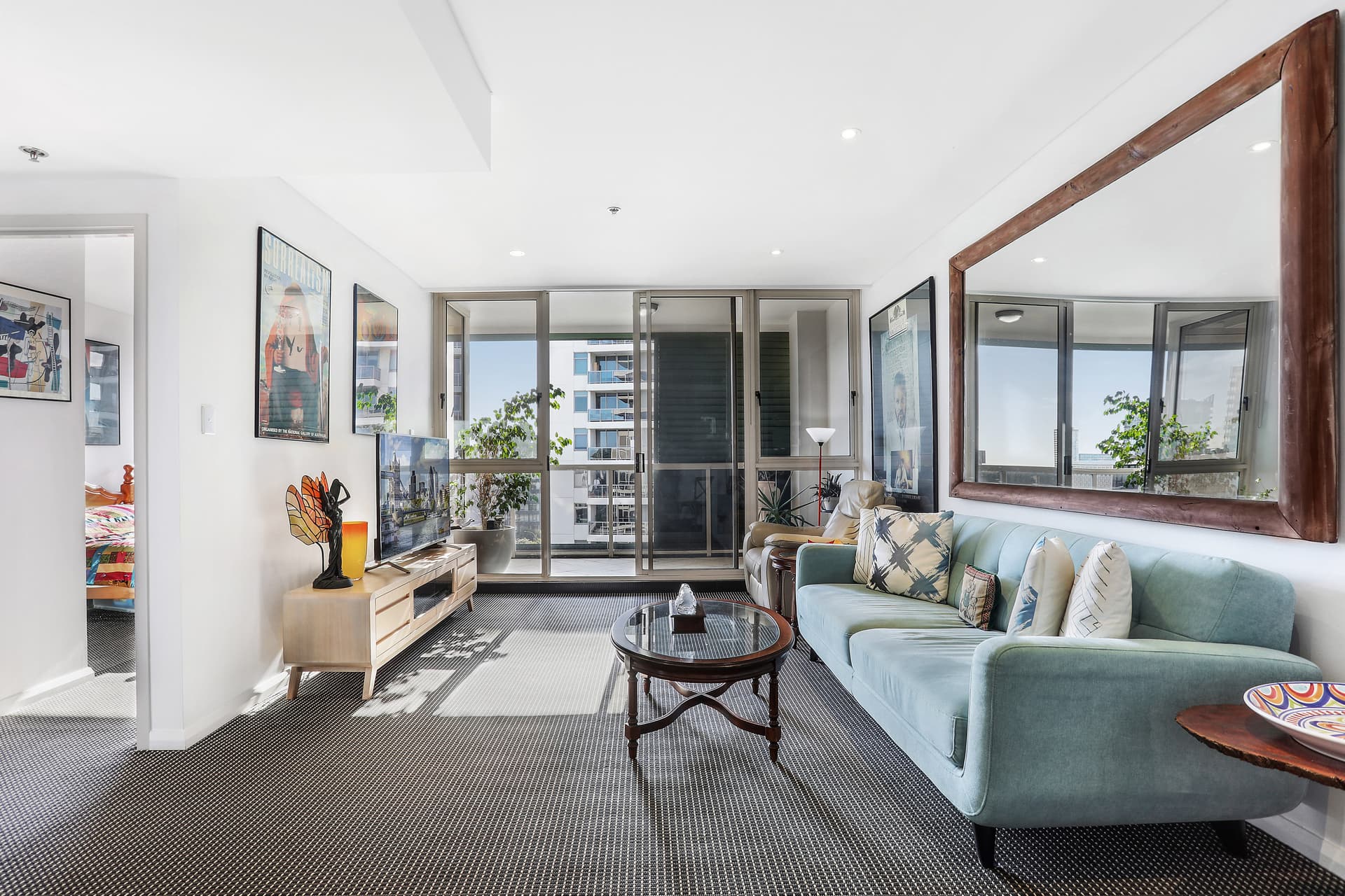 327/8 Lachlan Street, Waterloo NSW