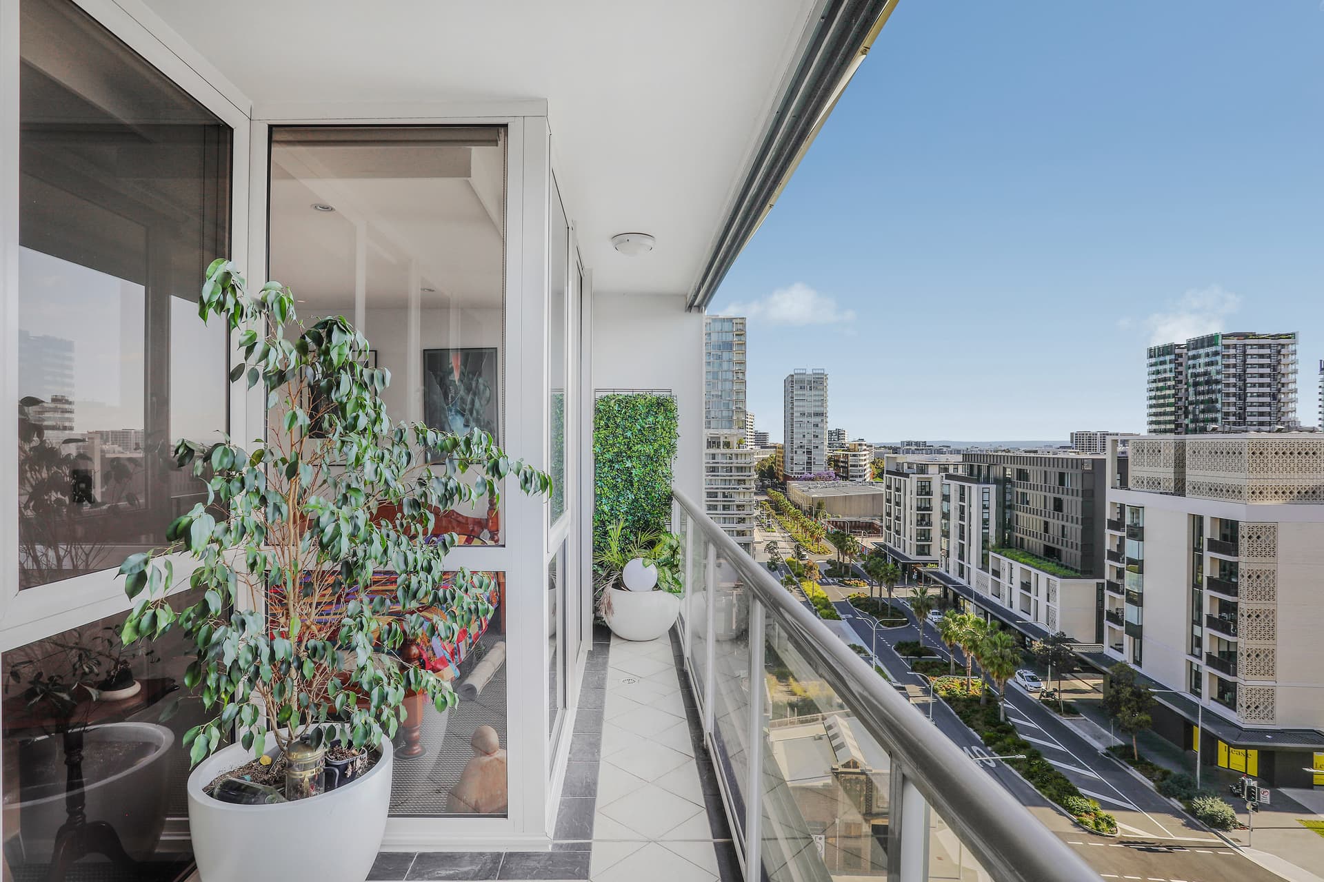 327/8 Lachlan Street, Waterloo NSW