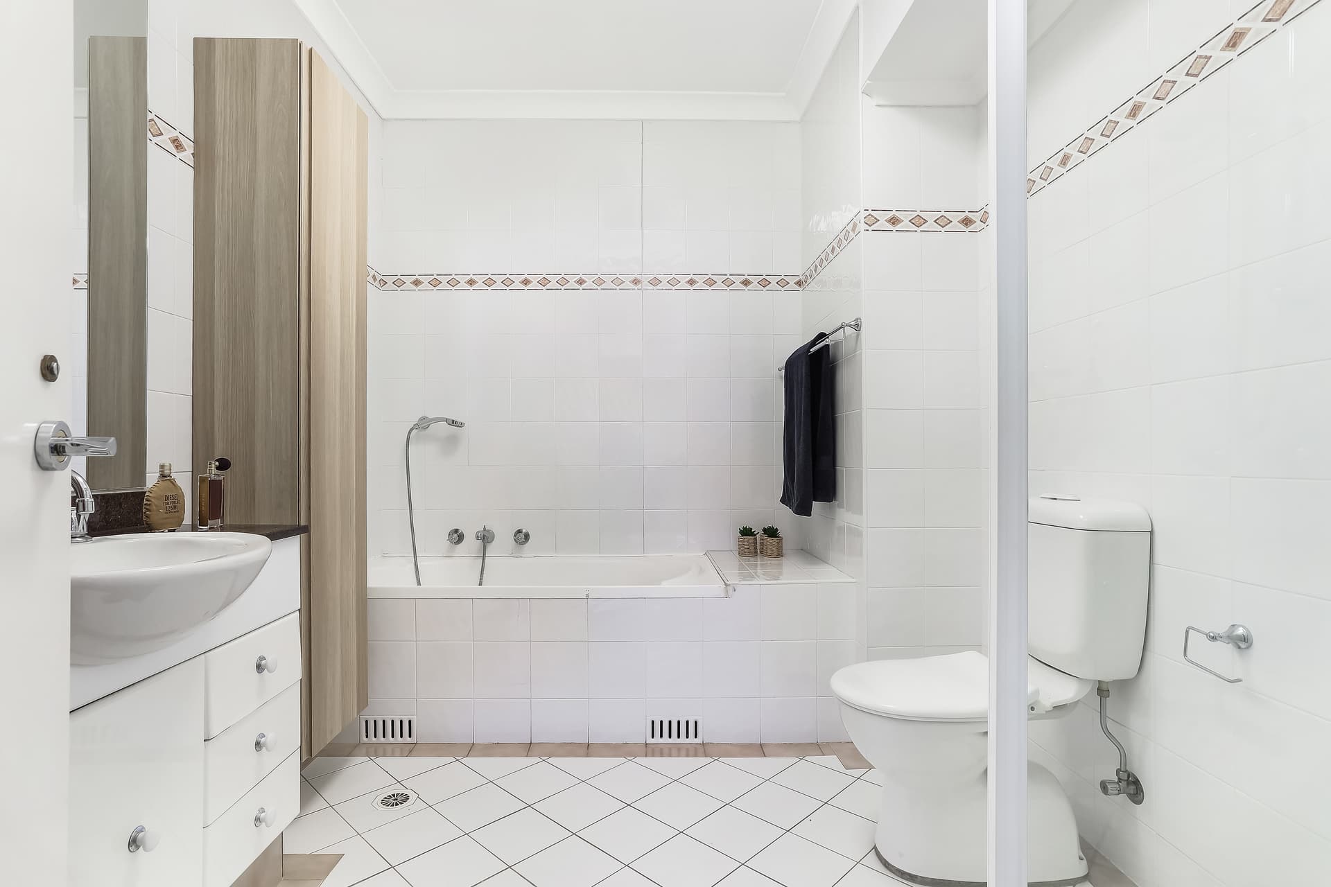 560/83-93 Dalmeny Avenue, Rosebery NSW