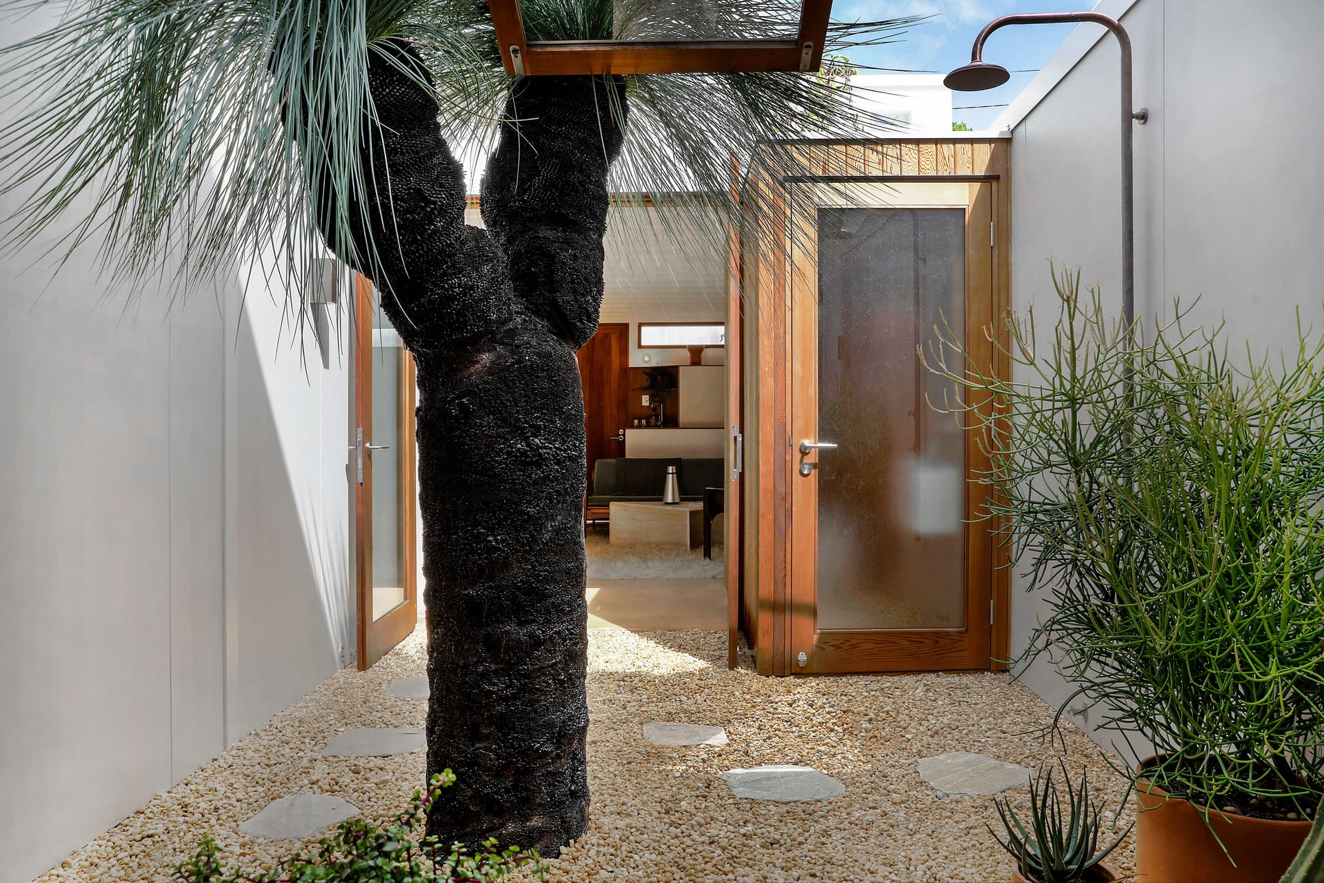 6 Rennie Street, Redfern NSW