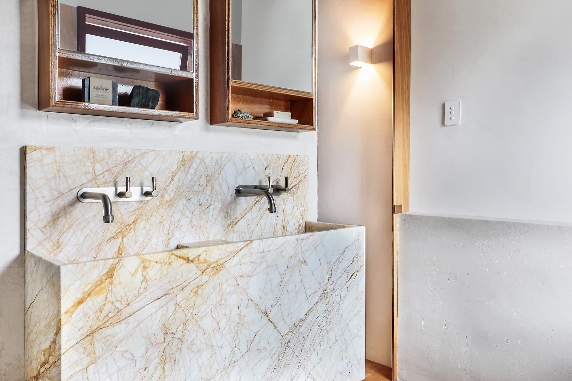 6 Rennie Street, Redfern NSW