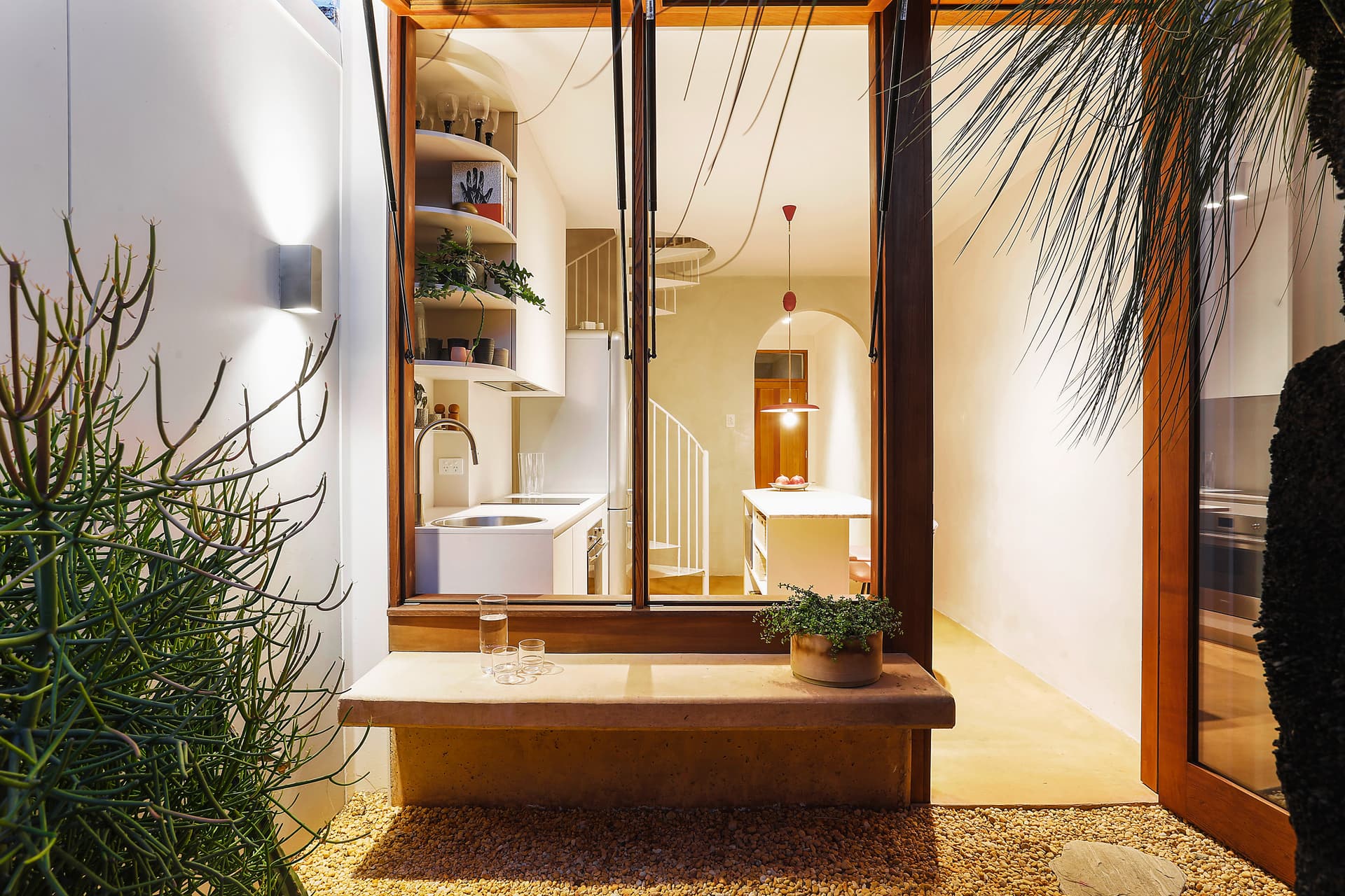 6 Rennie Street, Redfern NSW