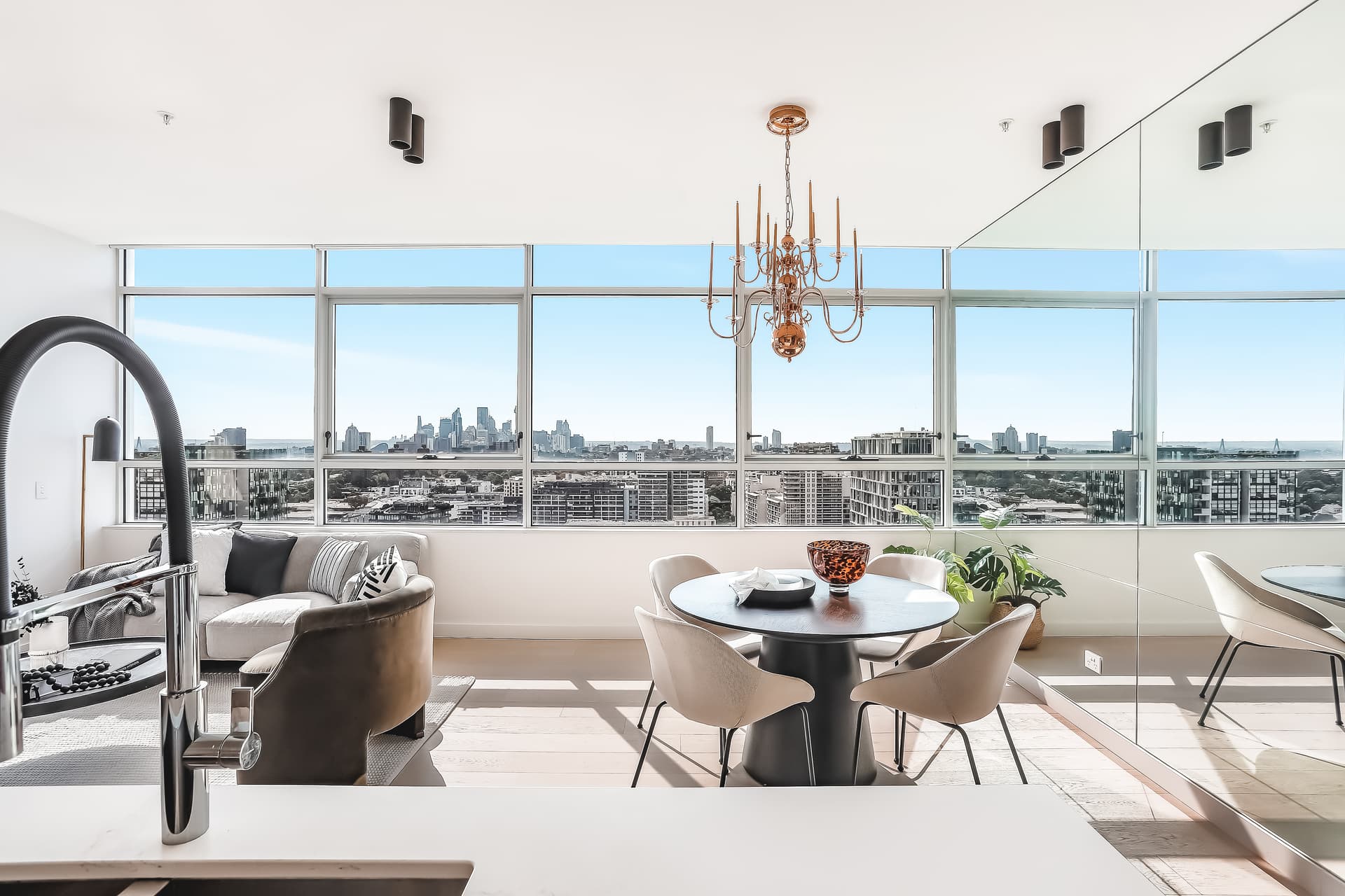 2301/15 Gadigal Avenue, Zetland NSW