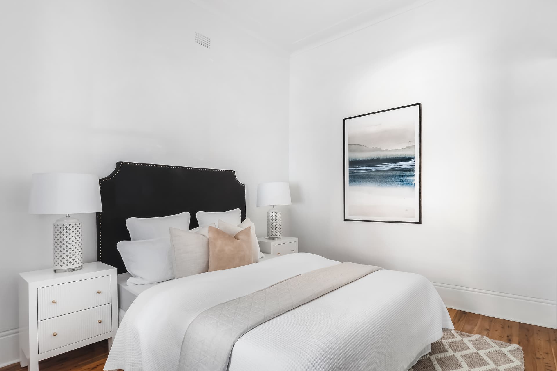 17 Kingston Road, Camperdown NSW