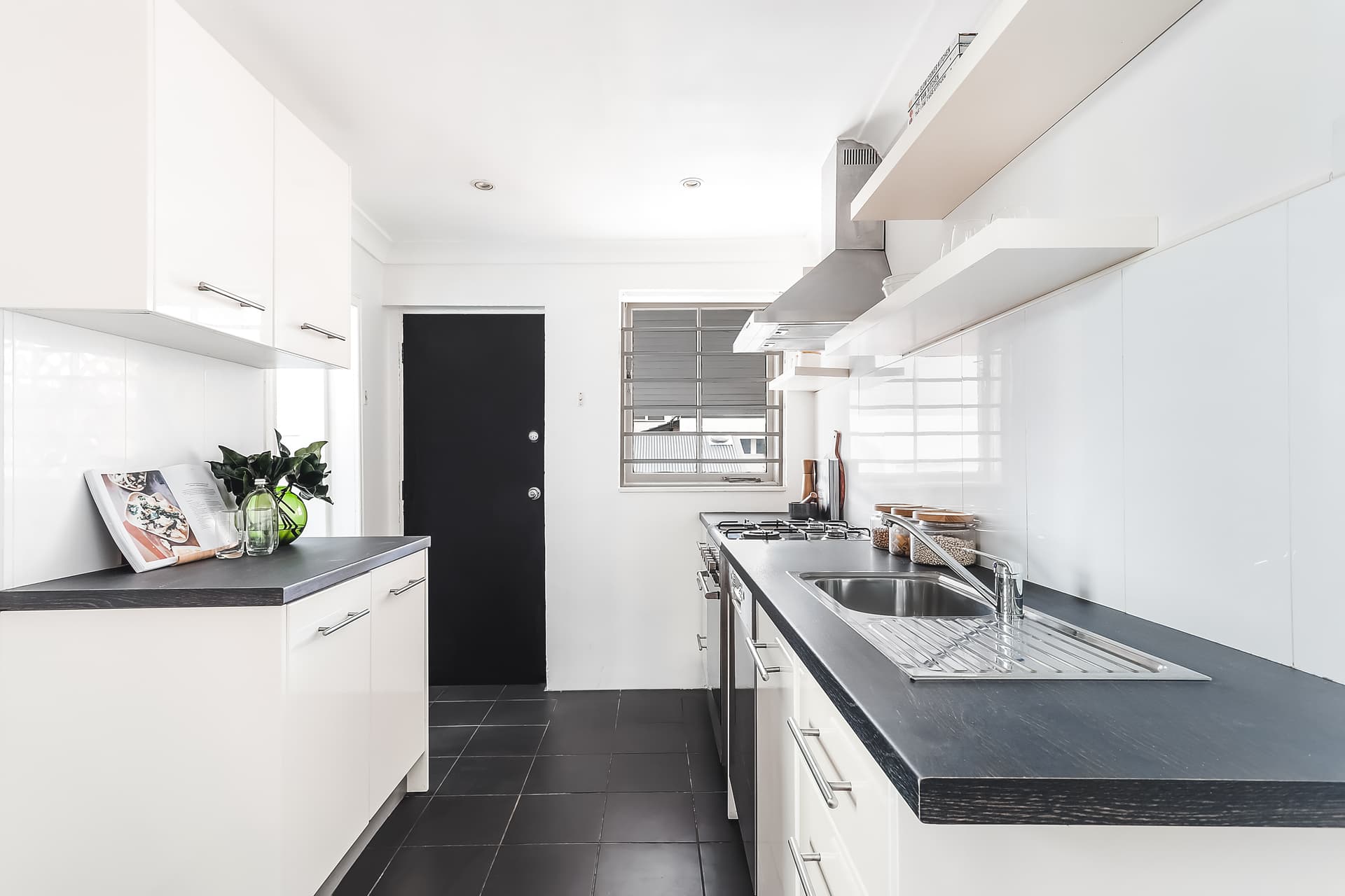 17 Kingston Road, Camperdown NSW