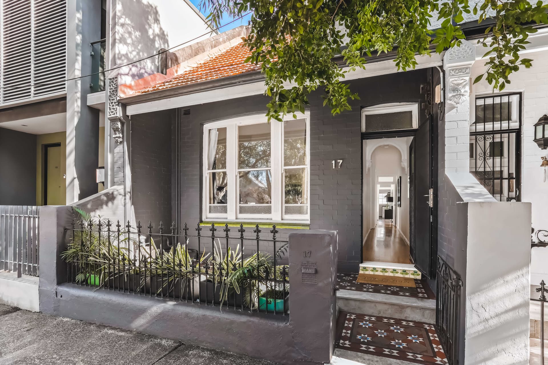 17 Kingston Road, Camperdown NSW