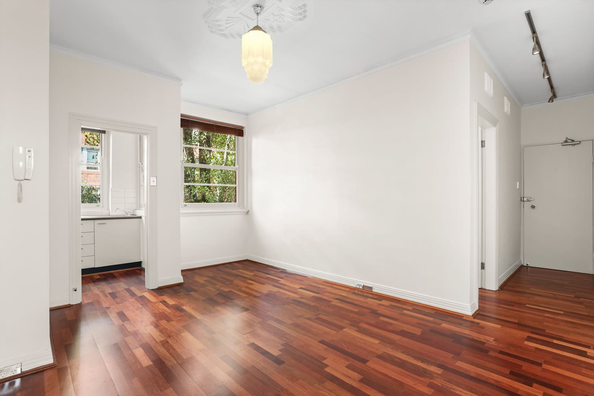 19/2 Crick Avenue, Elizabeth Bay NSW