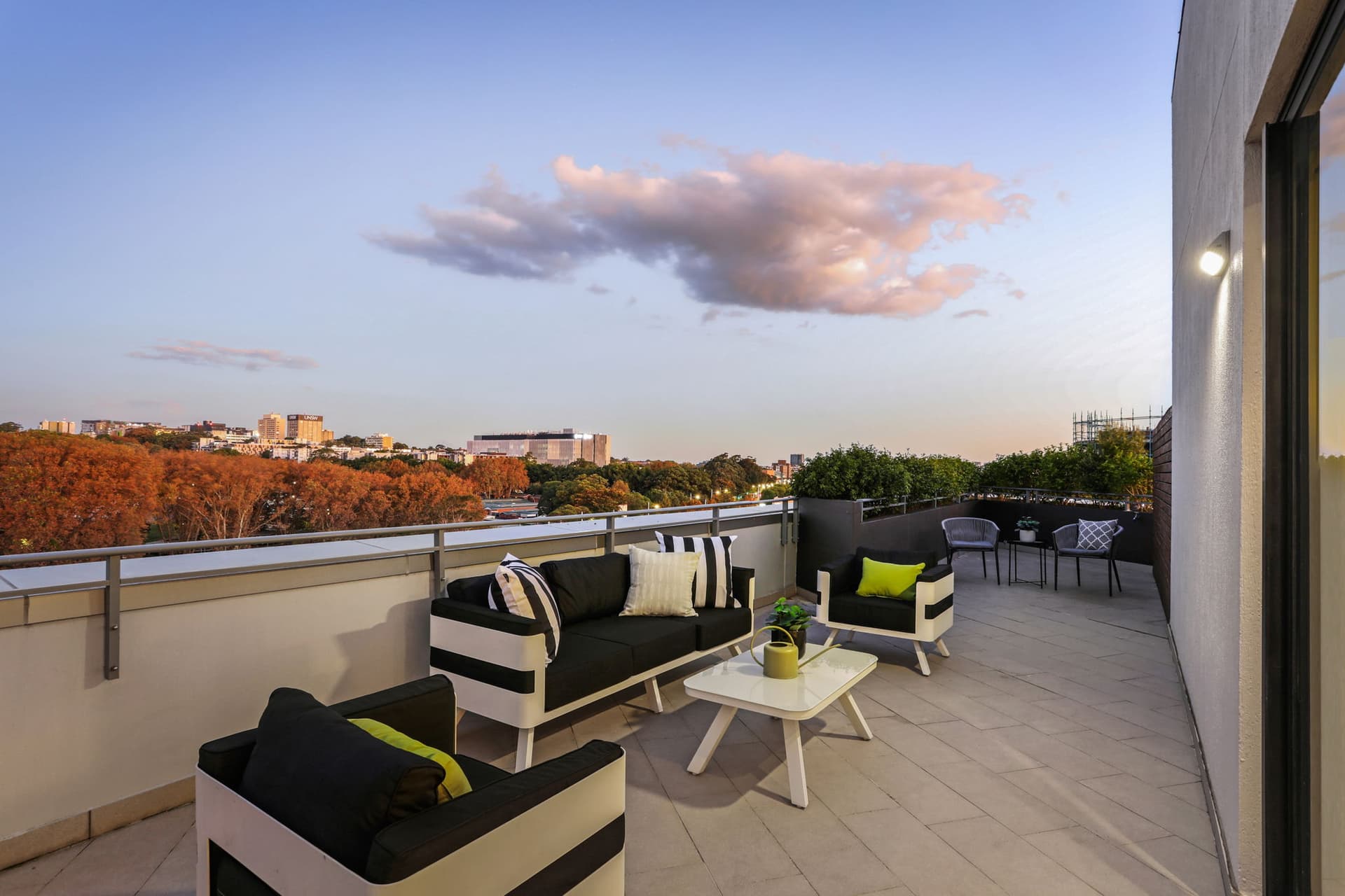 805A/264 Anzac Parade, Kensington NSW