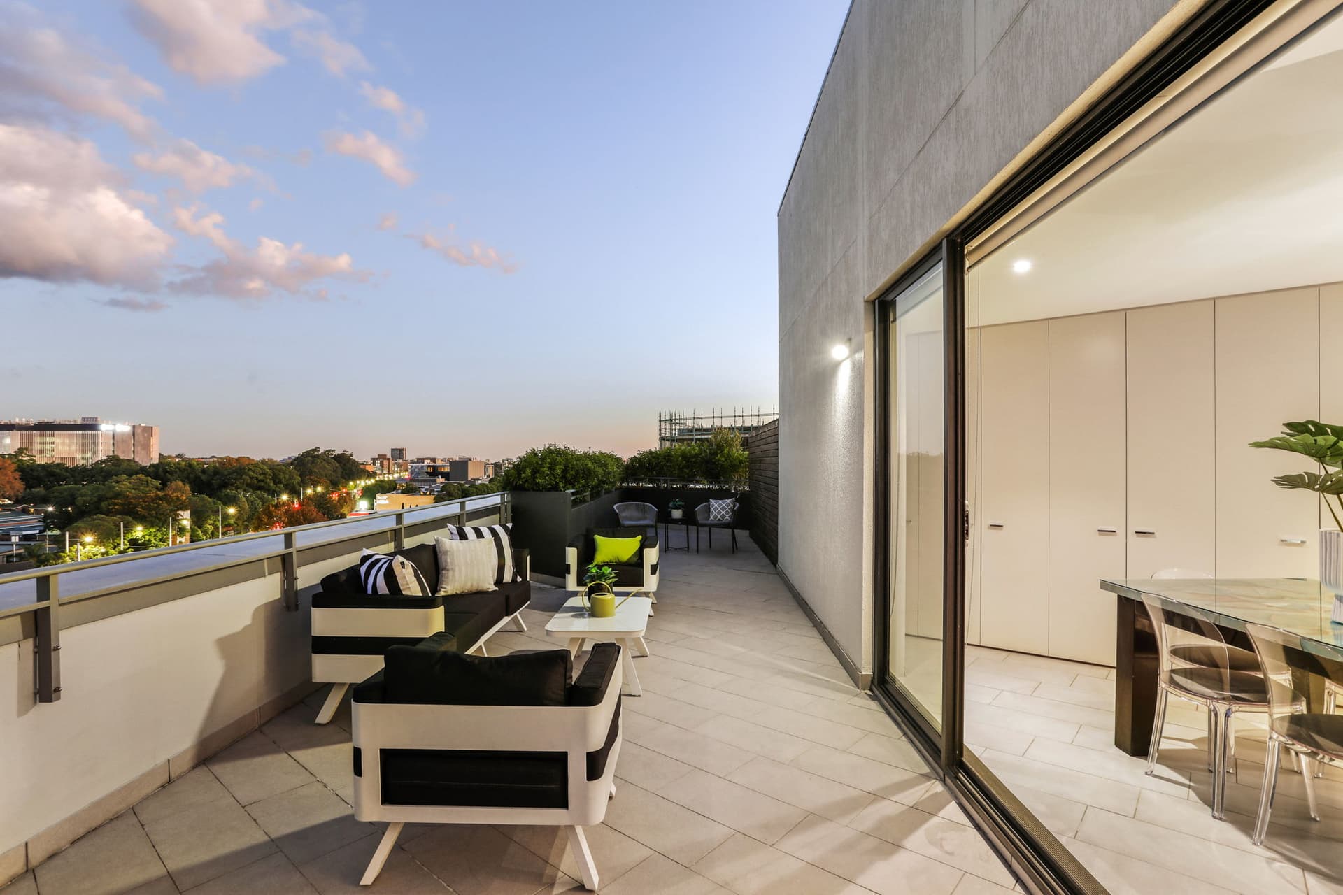 805A/264 Anzac Parade, Kensington NSW